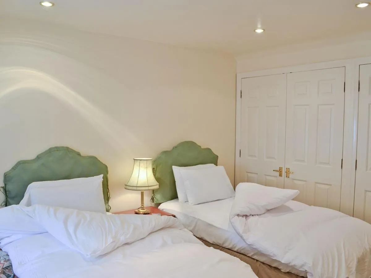 Bed in Hearthstanes Steading