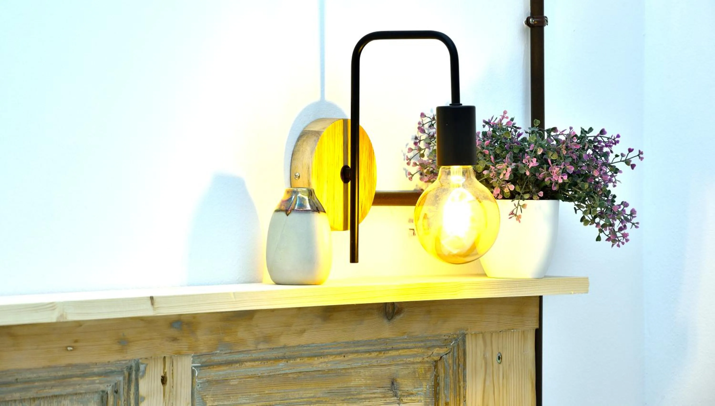 Decorative detail in Hostal Girona