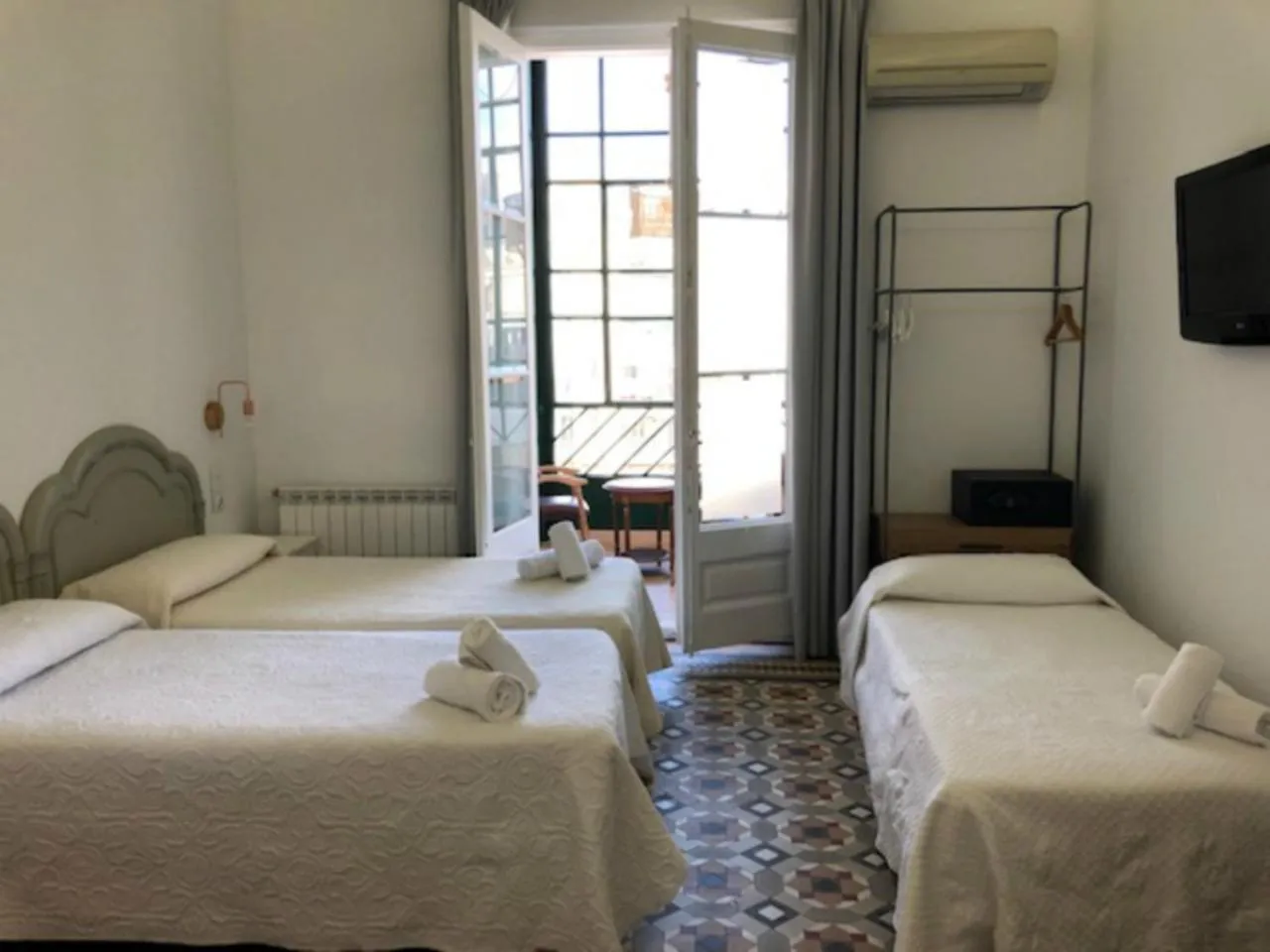 Bed in Hostal Girona