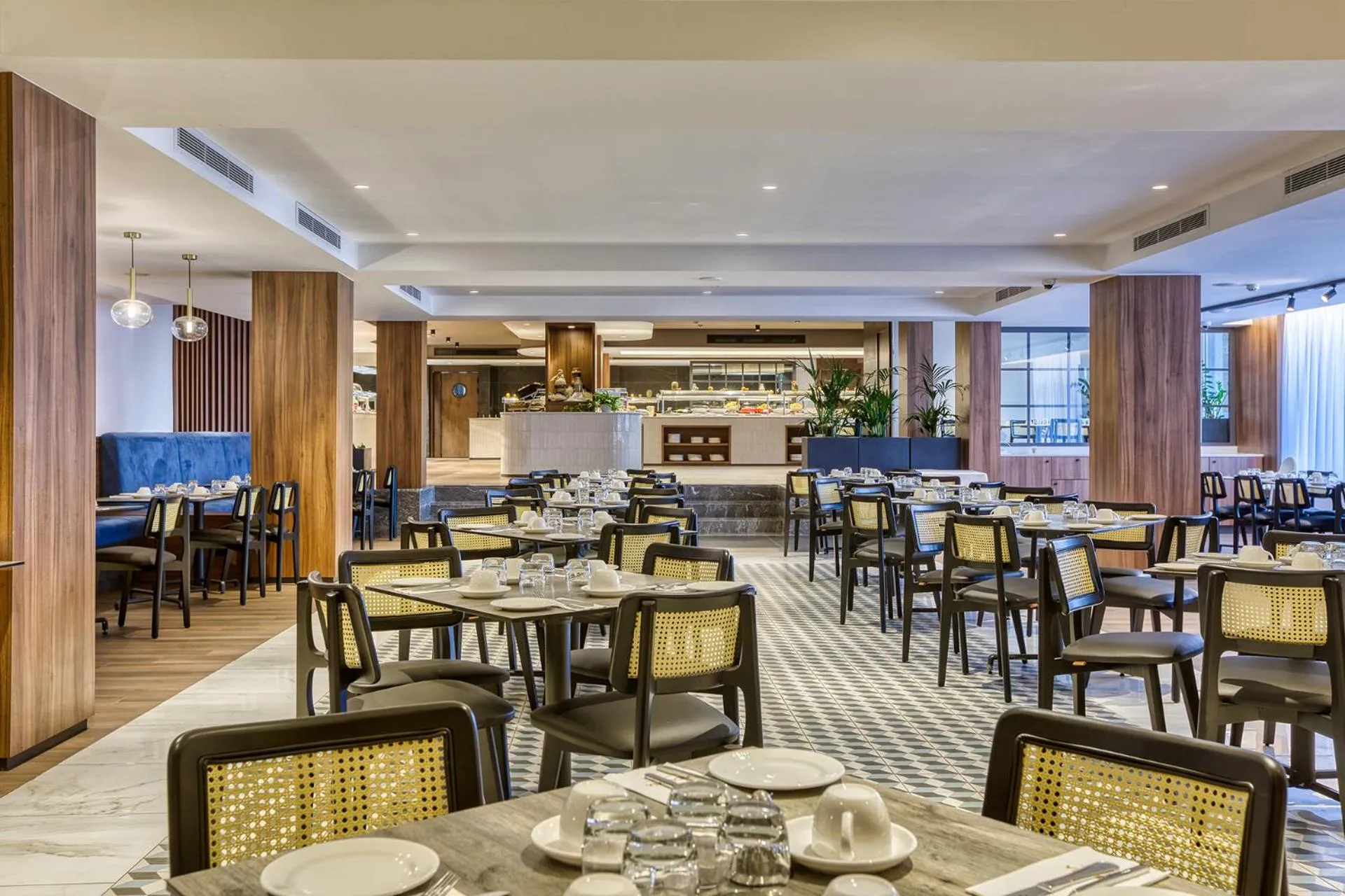 Restaurant/places to eat in Solana Hotel & Spa