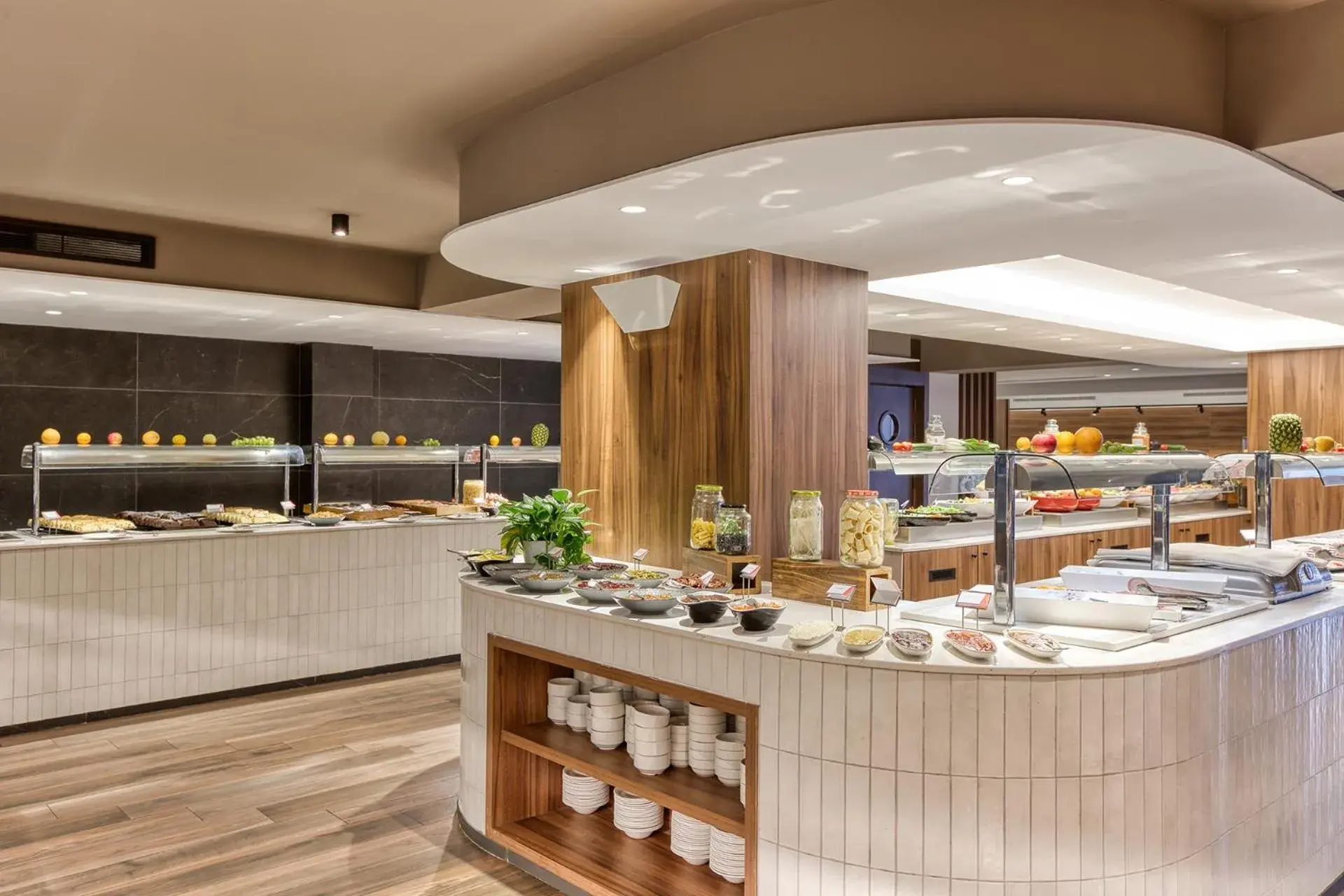 Restaurant/places to eat in Solana Hotel & Spa Restaurant/places to eat in Solana Hotel & Spa