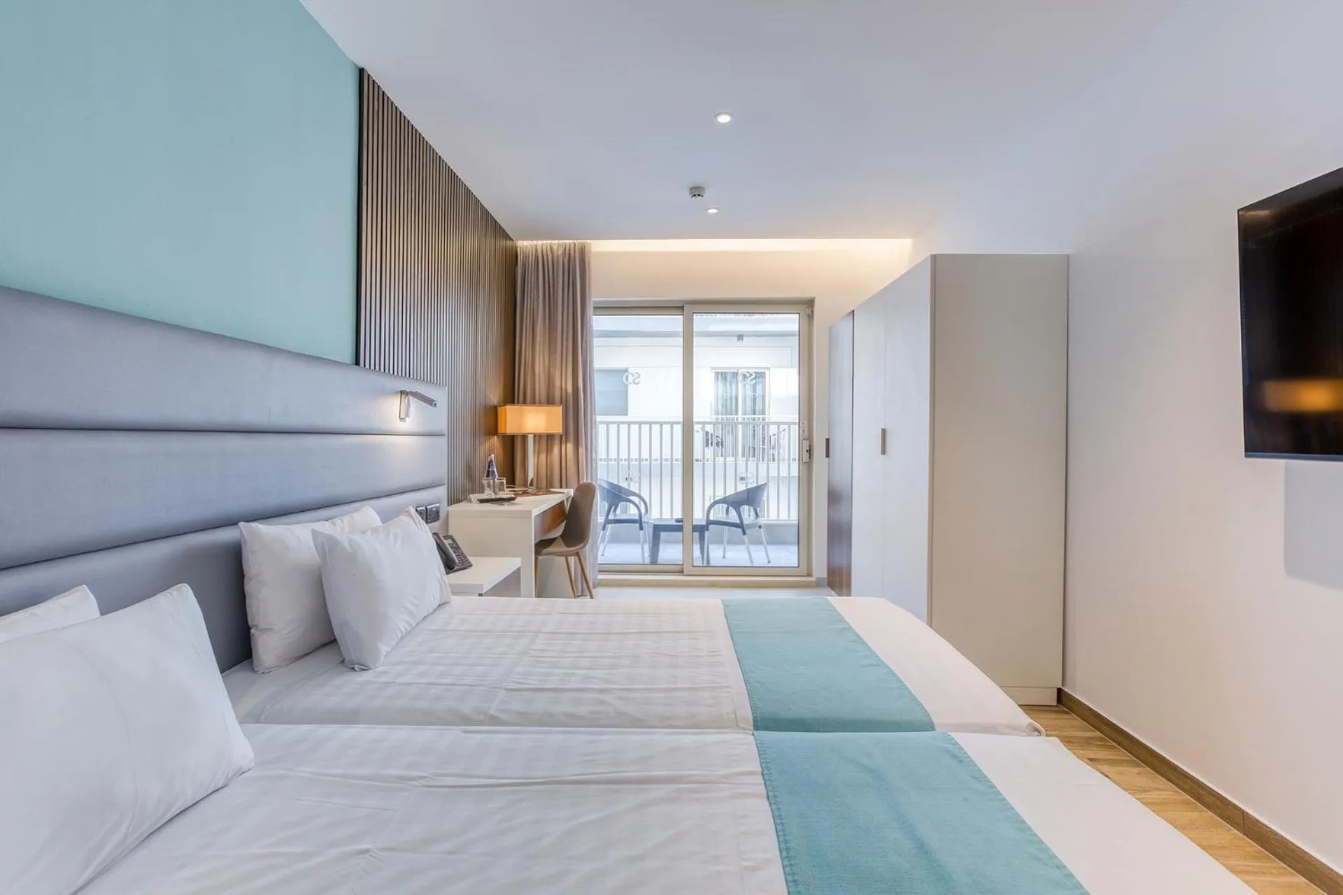 Bed in Solana Hotel & Spa