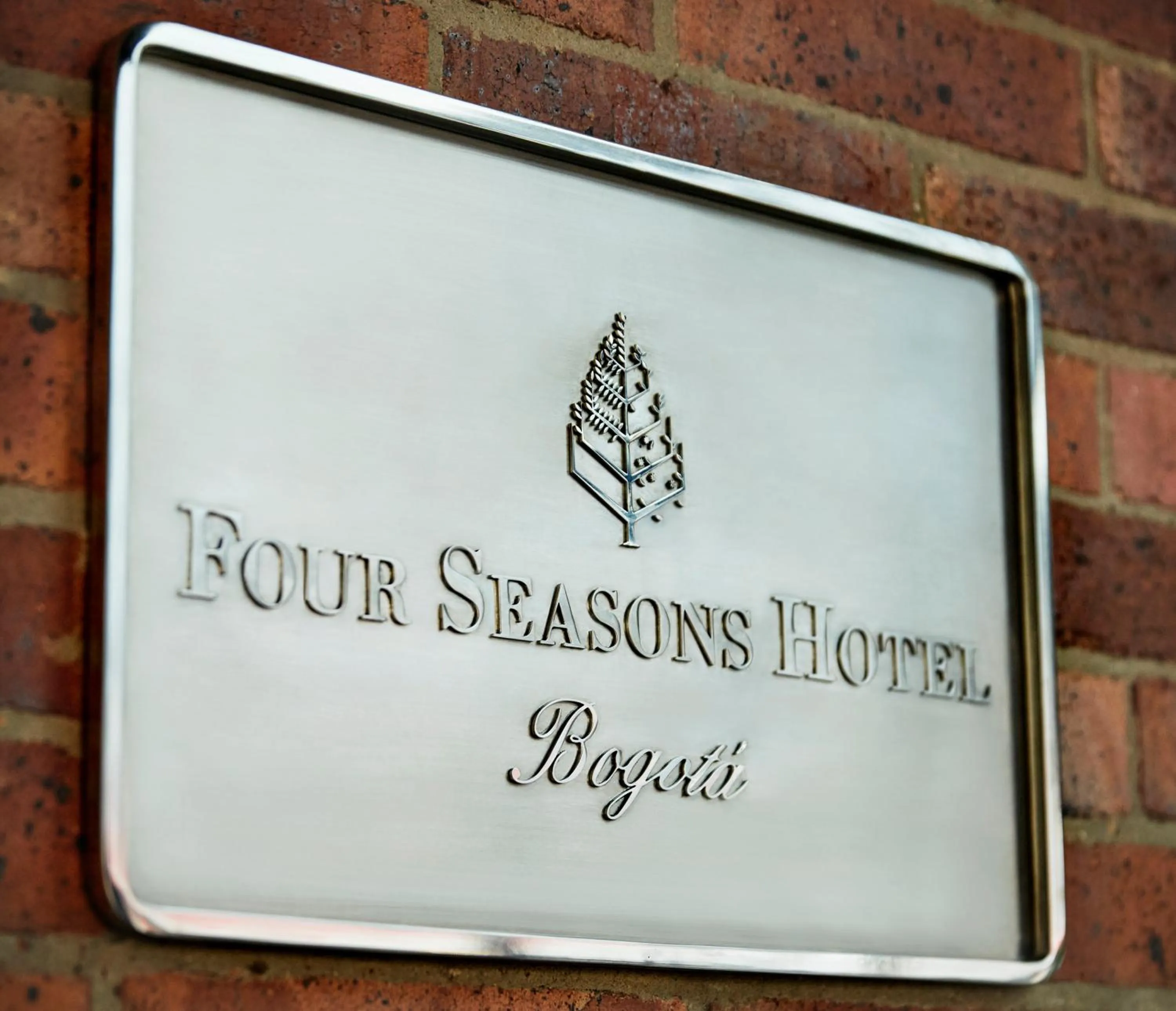 Logo/Certificate/Sign in Four Seasons Hotel Bogota