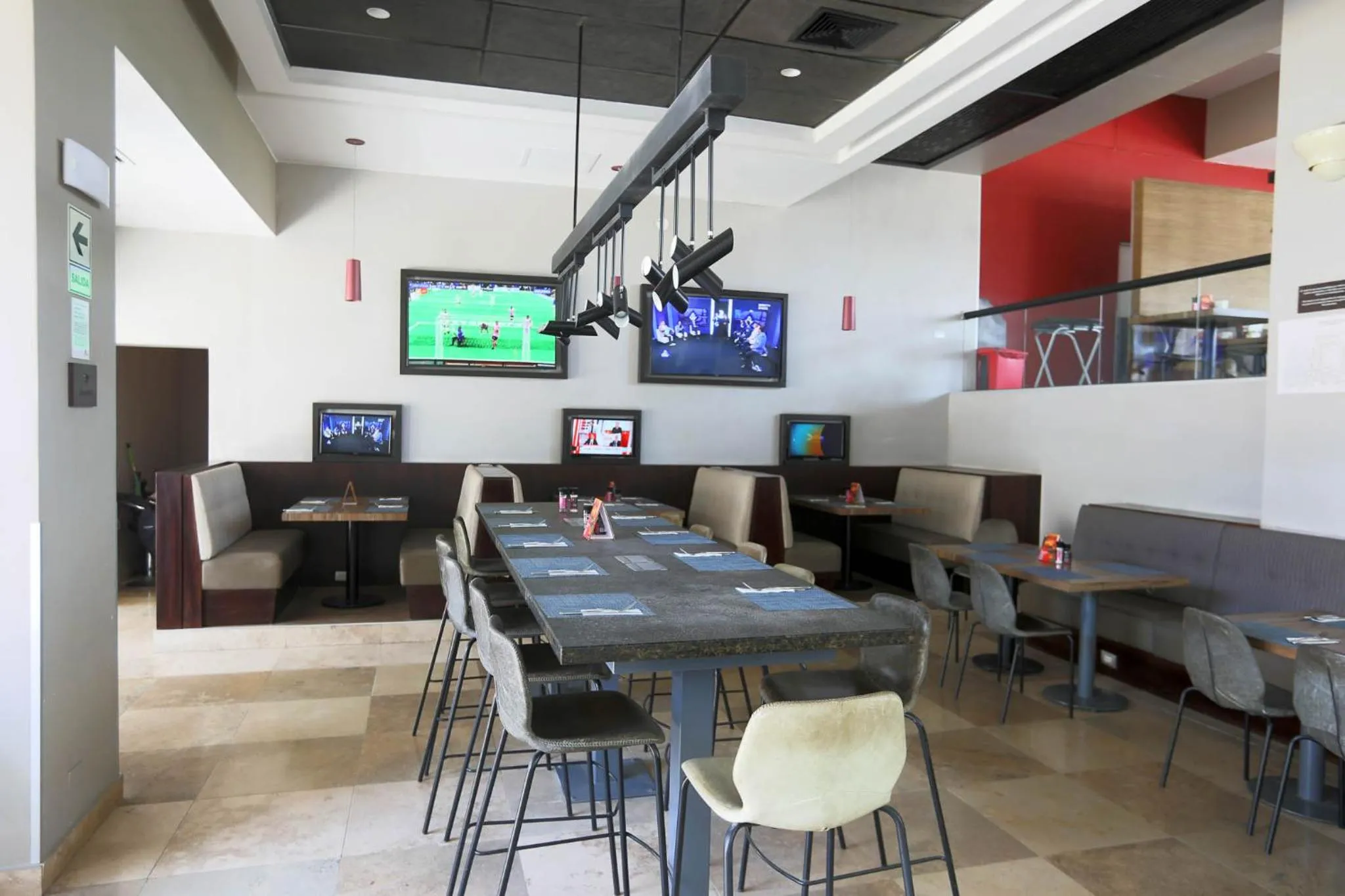 Restaurant/places to eat in Casa Andina Standard Piura