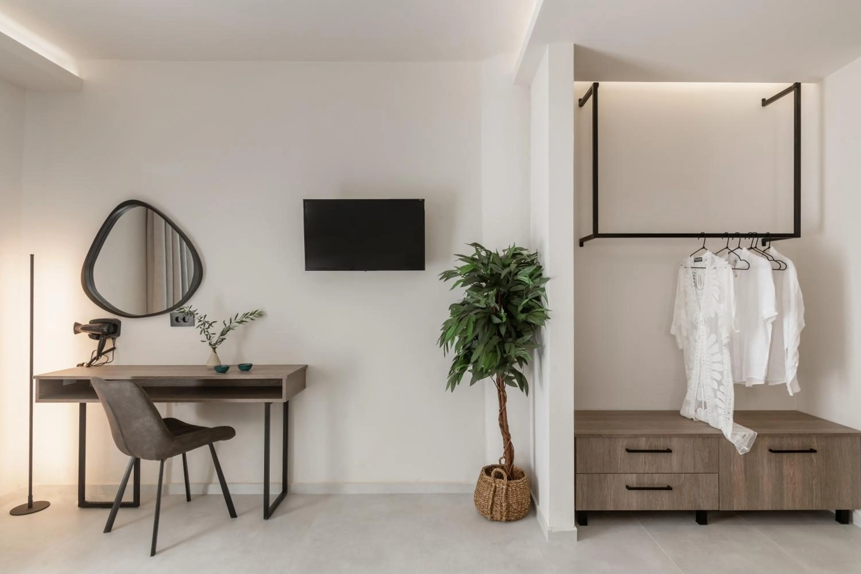 TV and multimedia in Hera Zakynthos Hotel