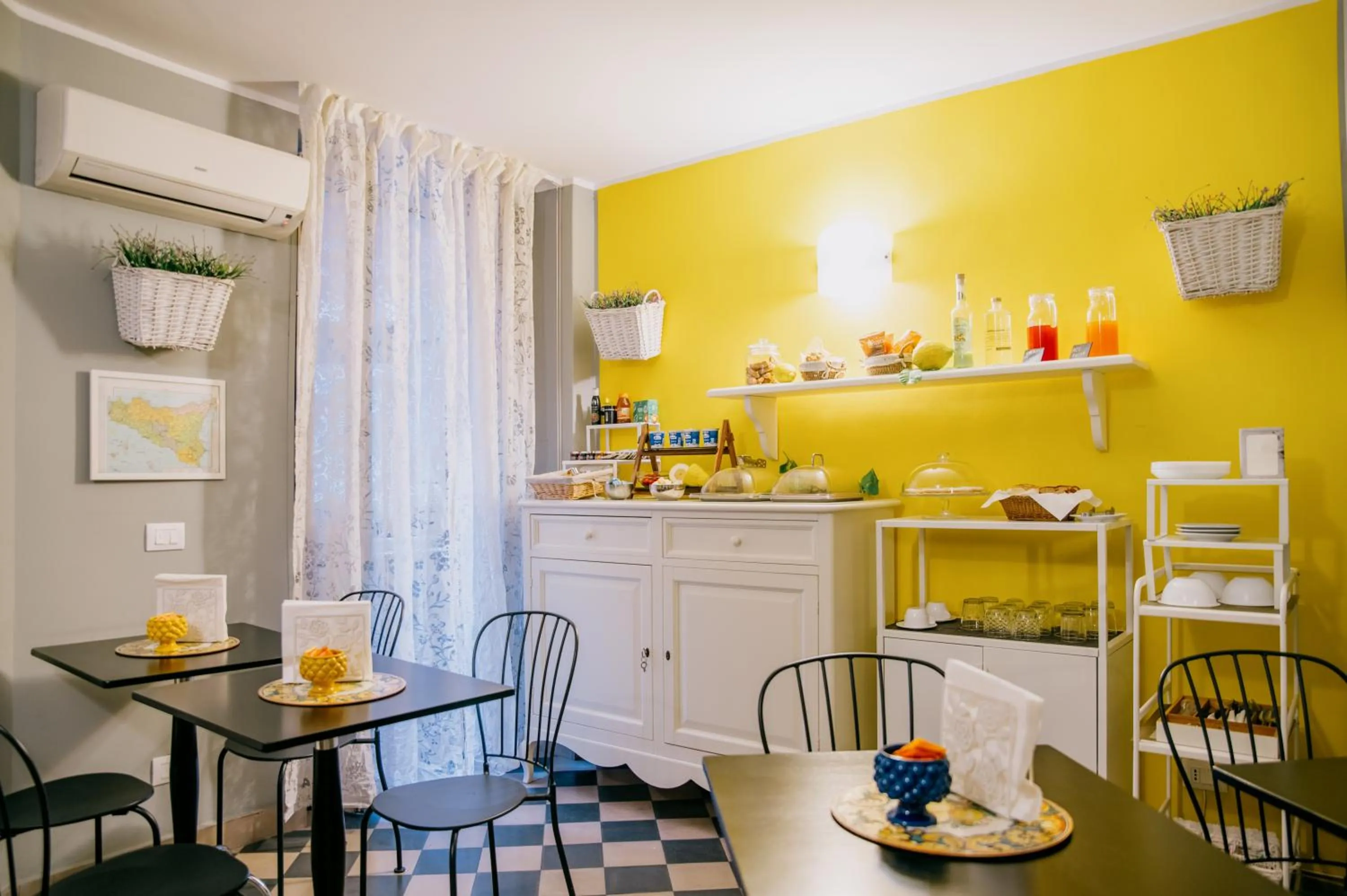 Breakfast in B&B I Puritani