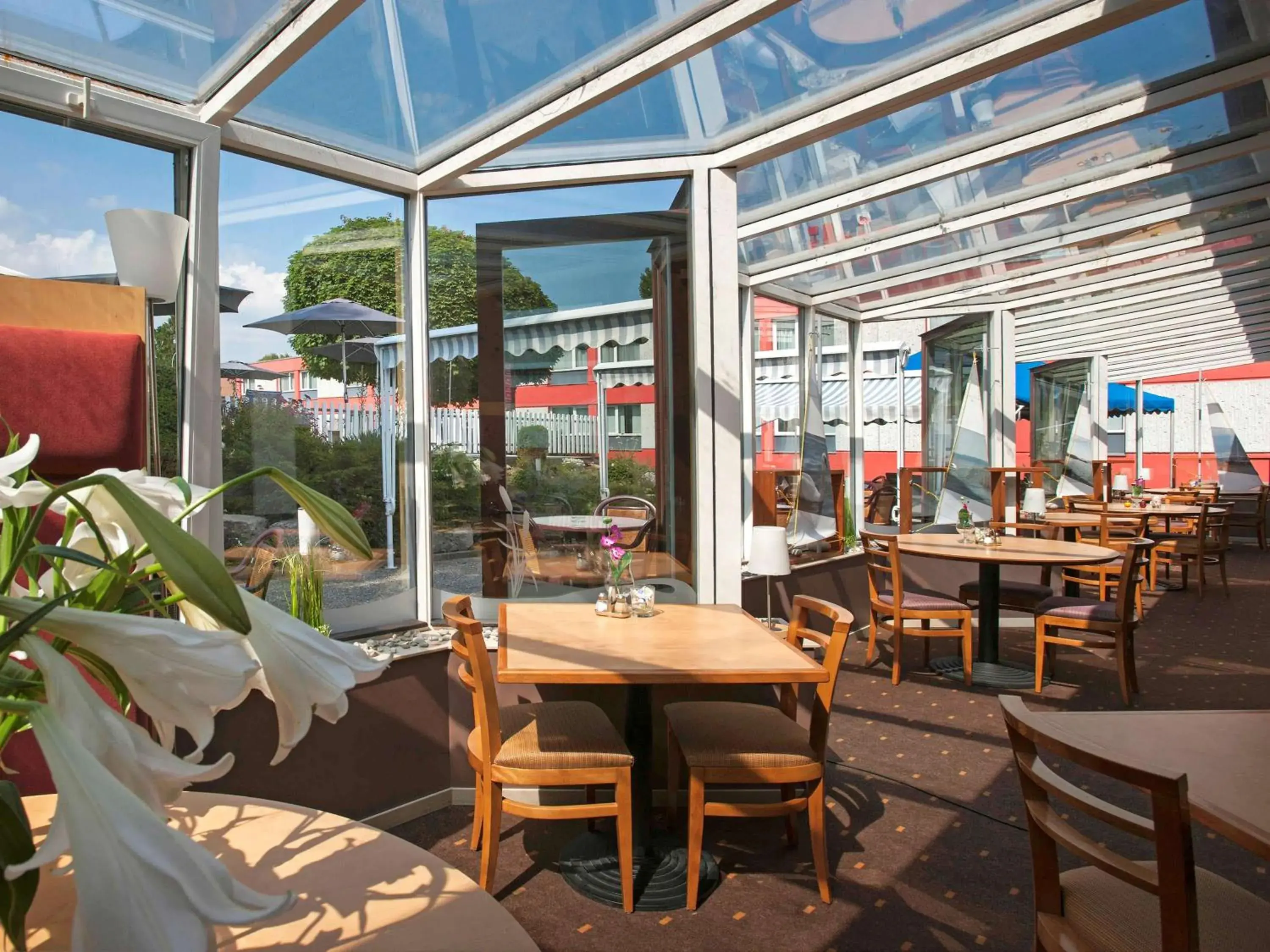Restaurant/places to eat in ibis 3 Lacs Neuchâtel Restaurant/places to eat in ibis 3 Lacs Neuchâtel
