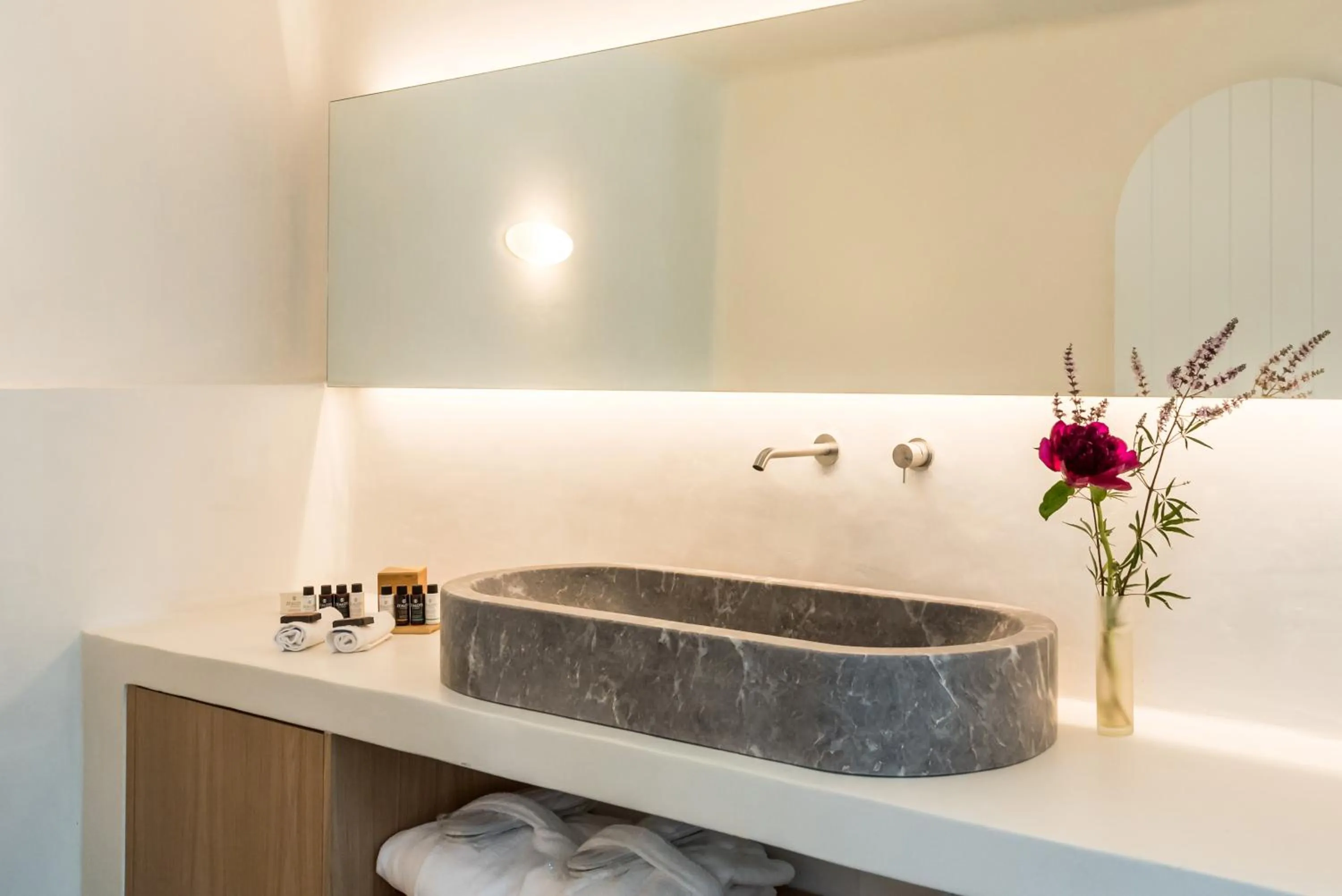 Bathroom in Chelidonia Luxury Suites