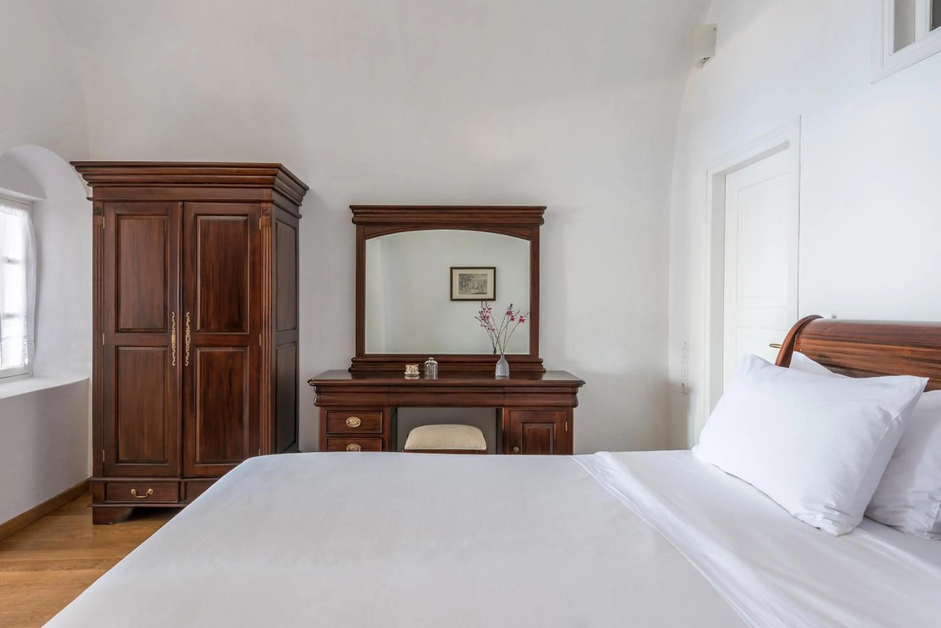 Bed in Chelidonia Luxury Suites