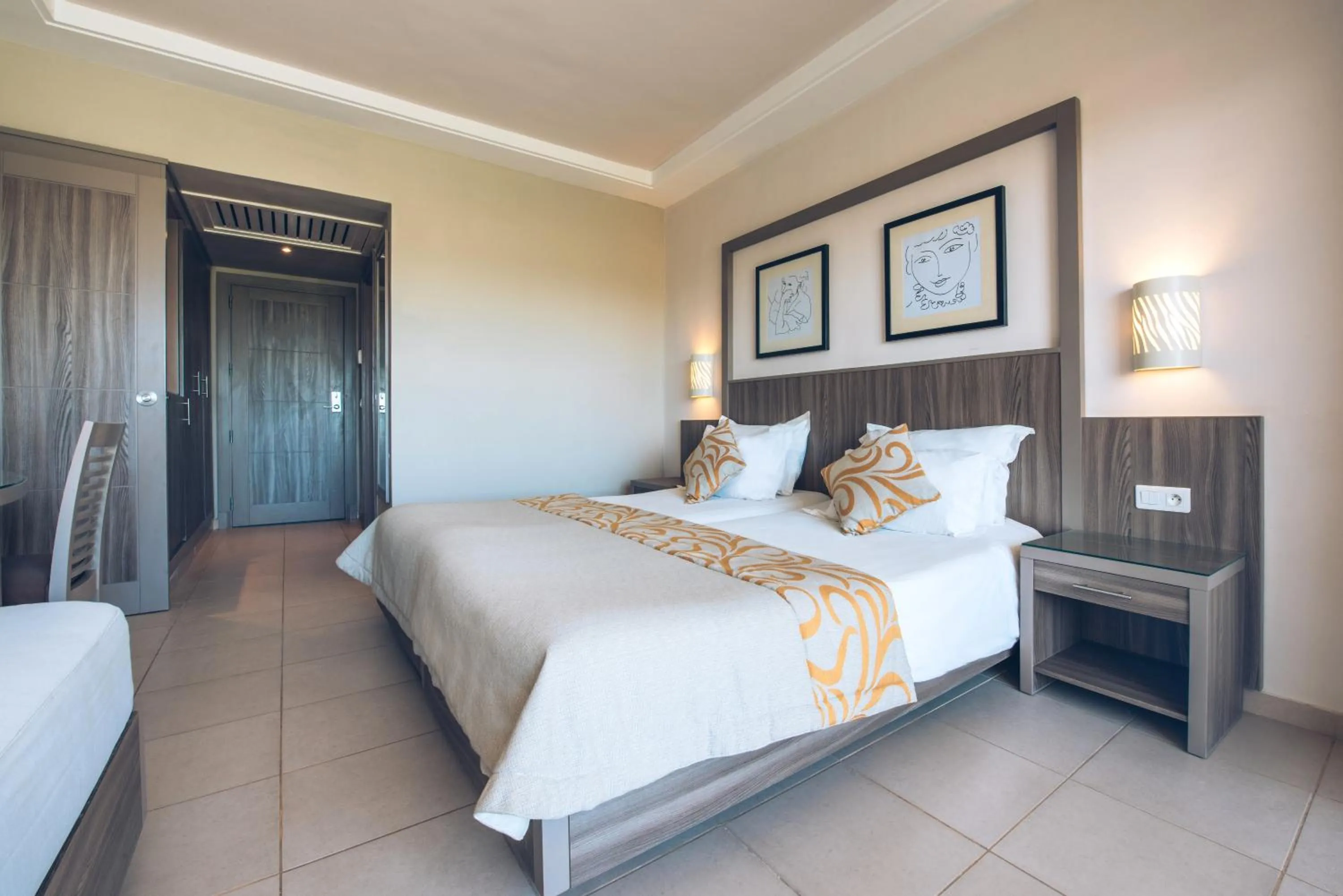 Bedroom, Bed in Iberostar Waves Mehari Djerba