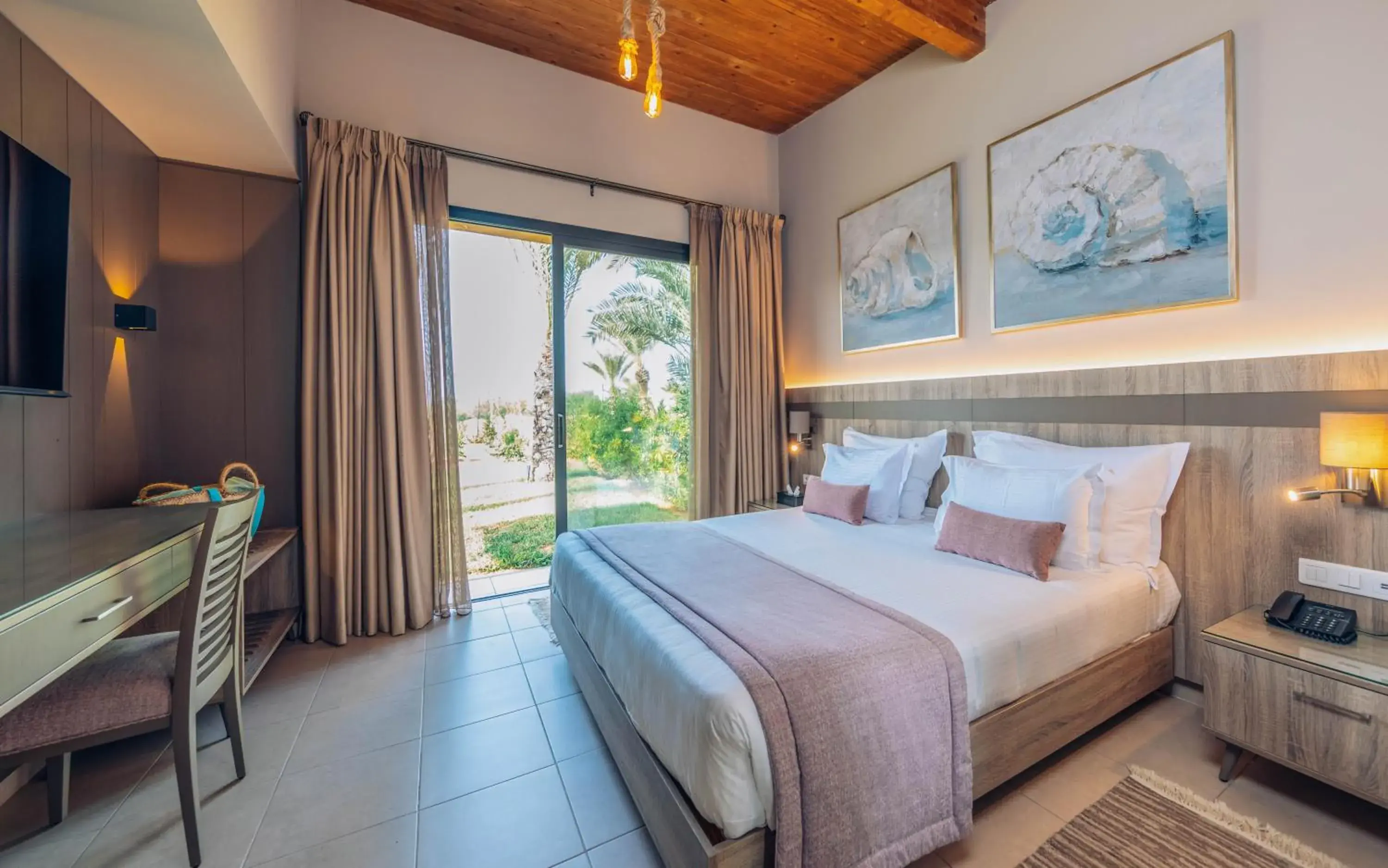 Bedroom, Bed in Iberostar Waves Mehari Djerba Bedroom, Bed in Iberostar Waves Mehari Djerba