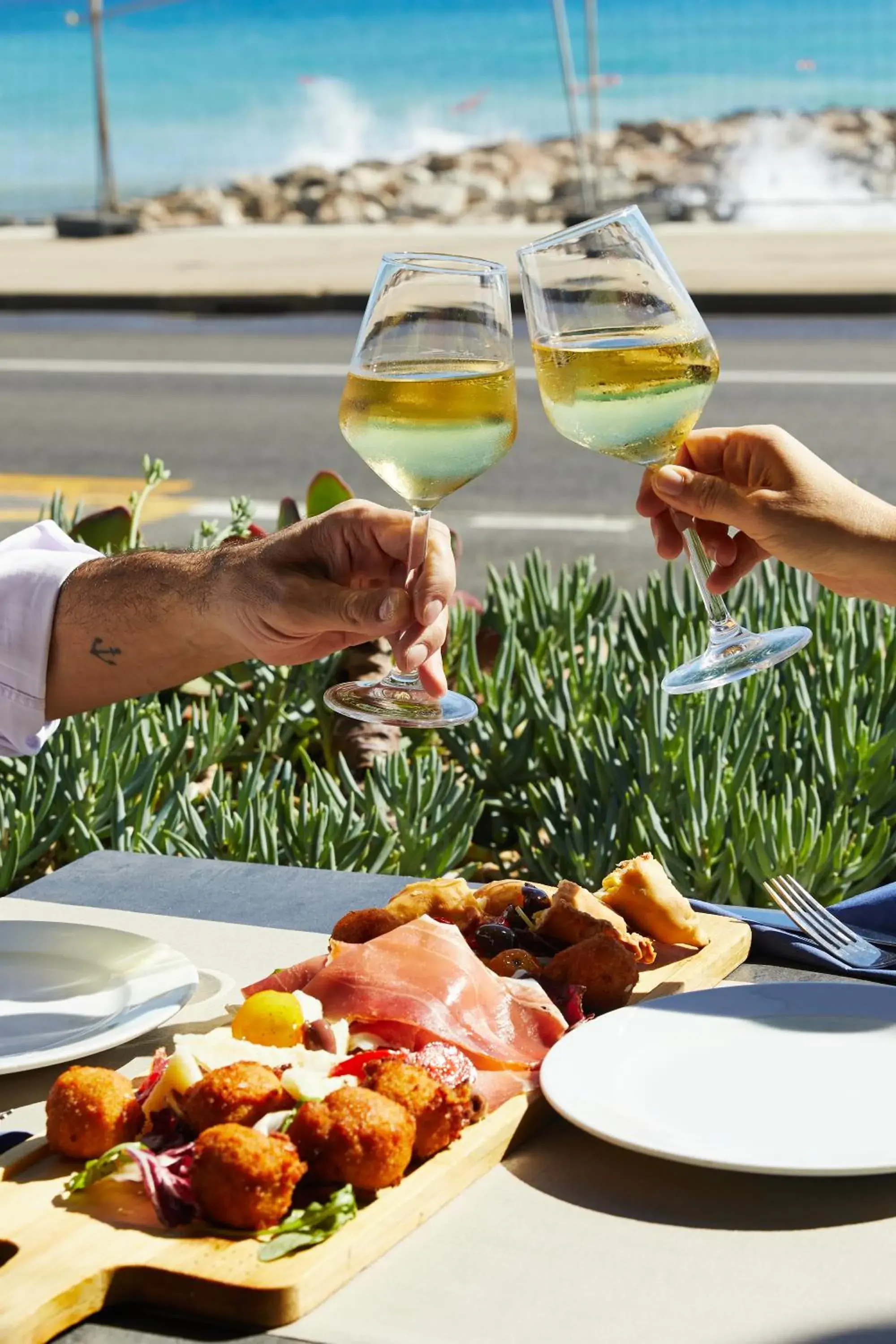 Restaurant/places to eat in Hôtel Le Dauphin Restaurant/places to eat in Hôtel Le Dauphin