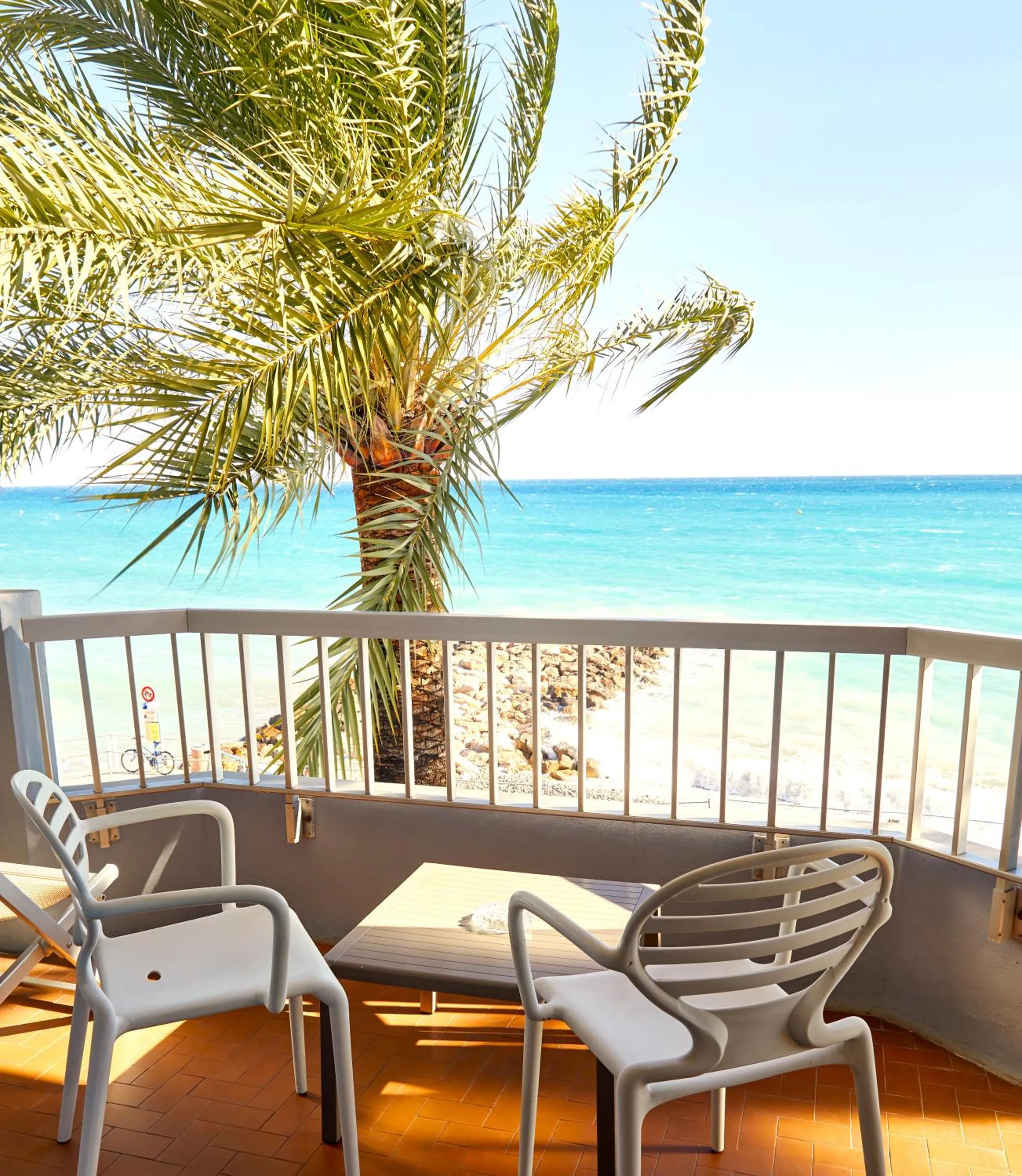 Balcony/Terrace in Hôtel Le Dauphin