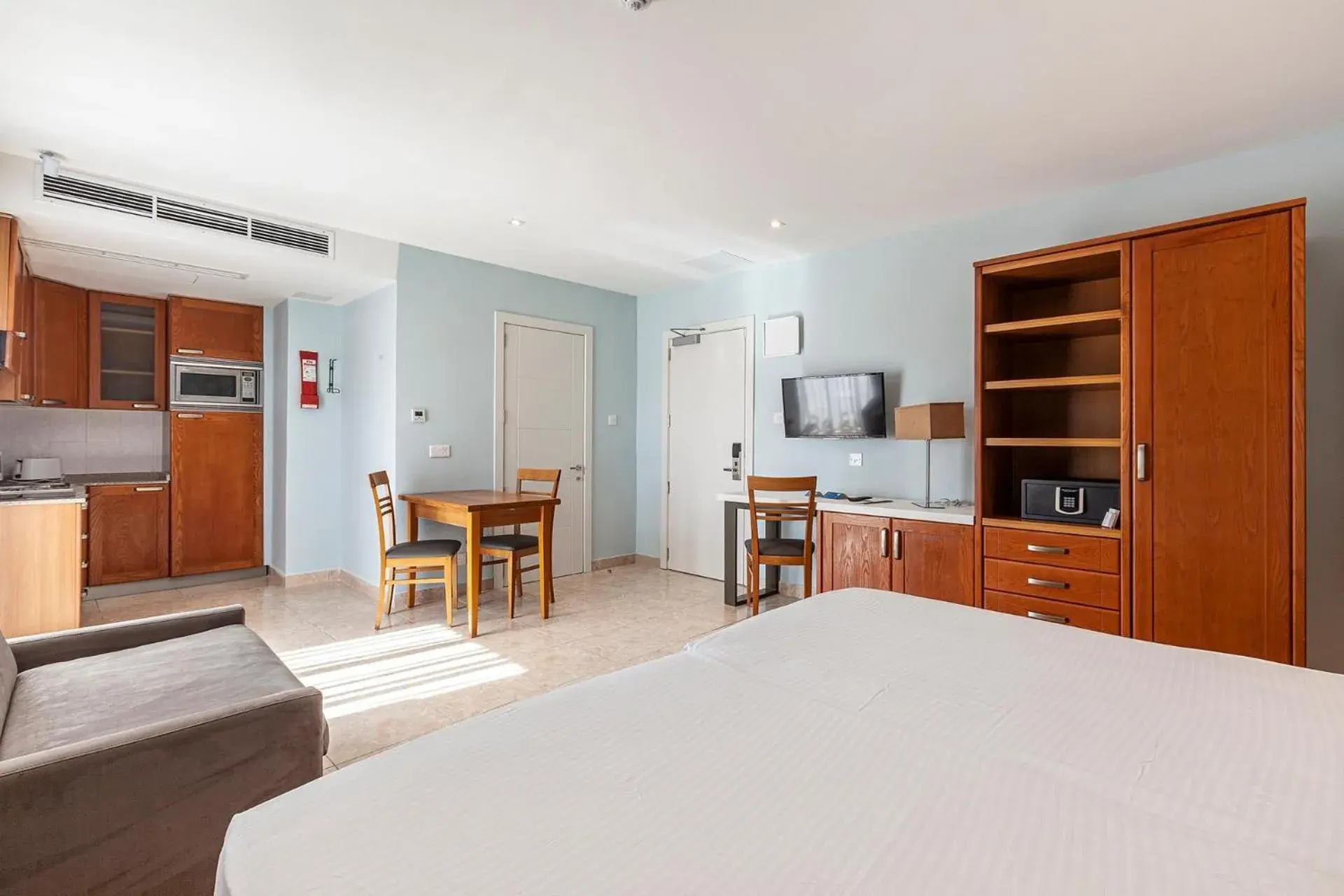 Photo of the whole room, Bed in Pergola Hotel & Spa Photo of the whole room, Bed in Pergola Hotel & Spa