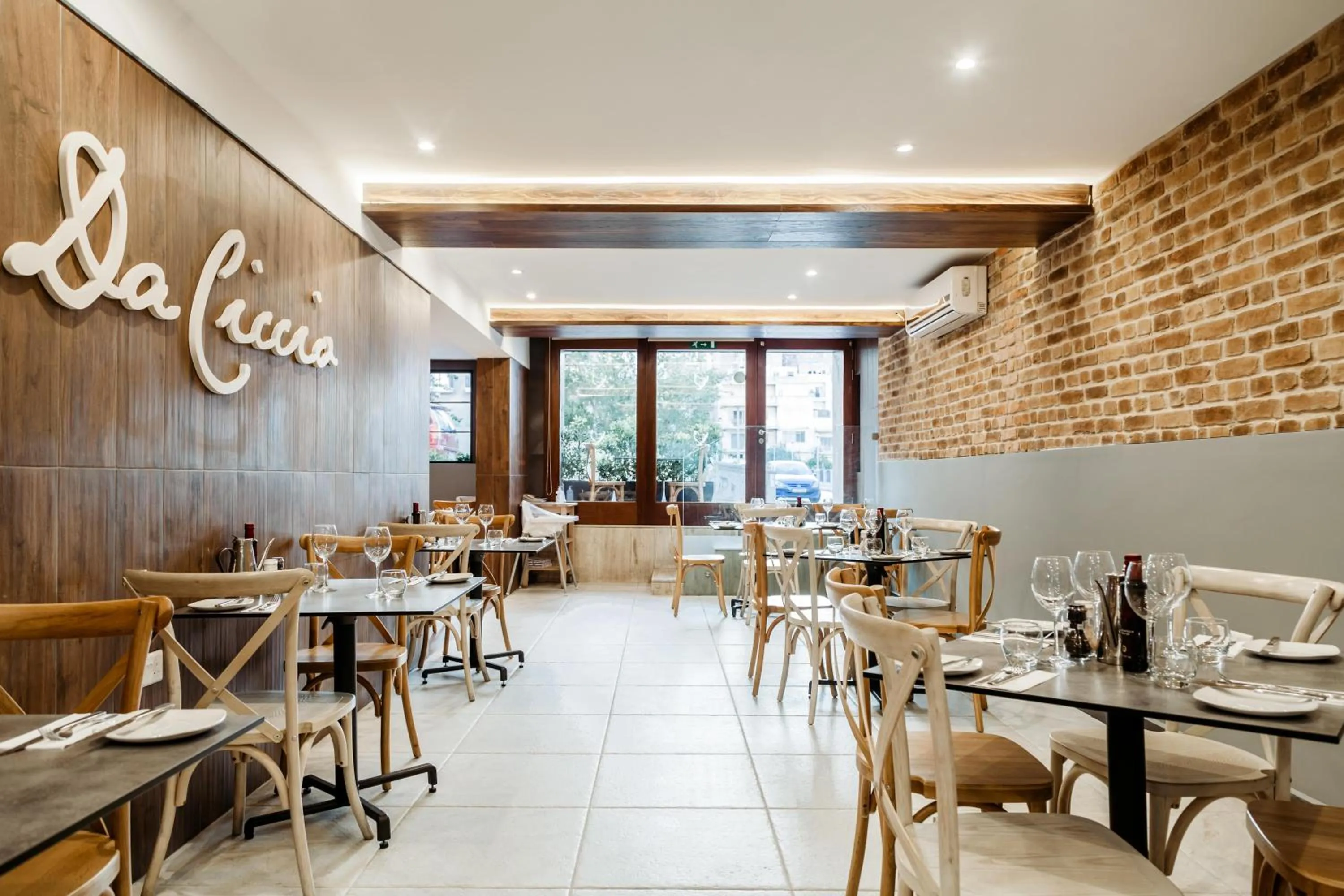 Restaurant/places to eat in Pergola Hotel & Spa