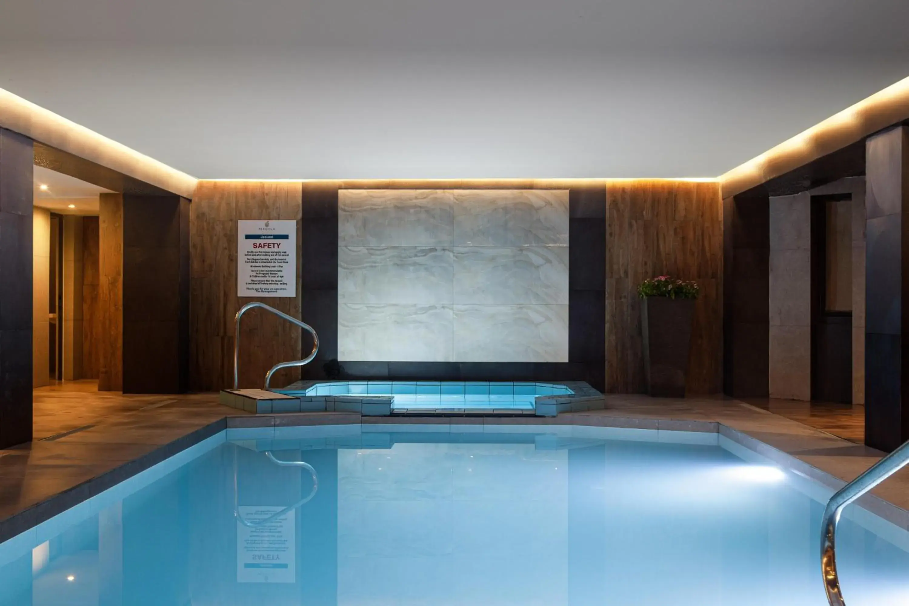 Swimming pool in Pergola Hotel & Spa Swimming pool in Pergola Hotel & Spa