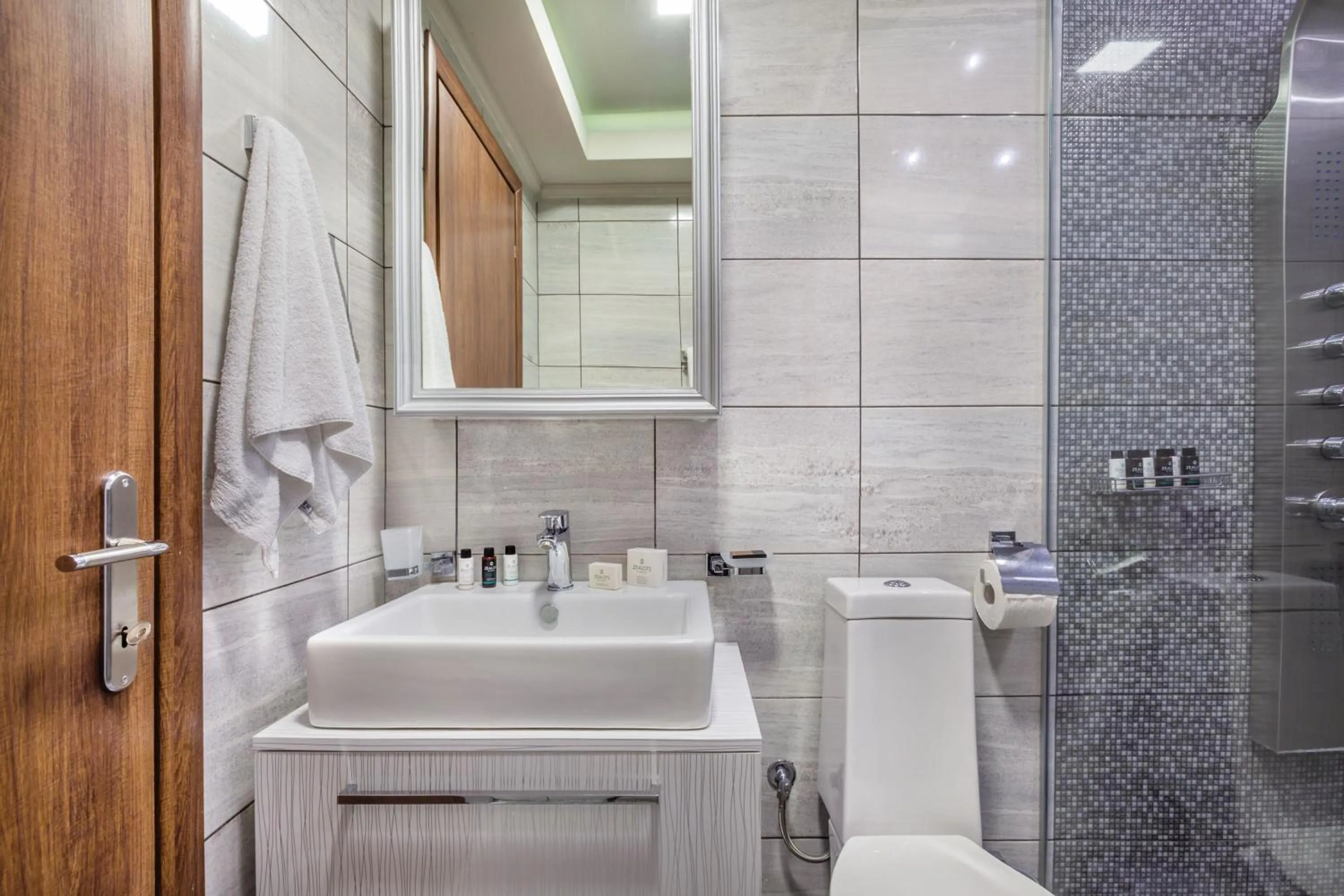 Bathroom in Sunny Villas Resort & Spa