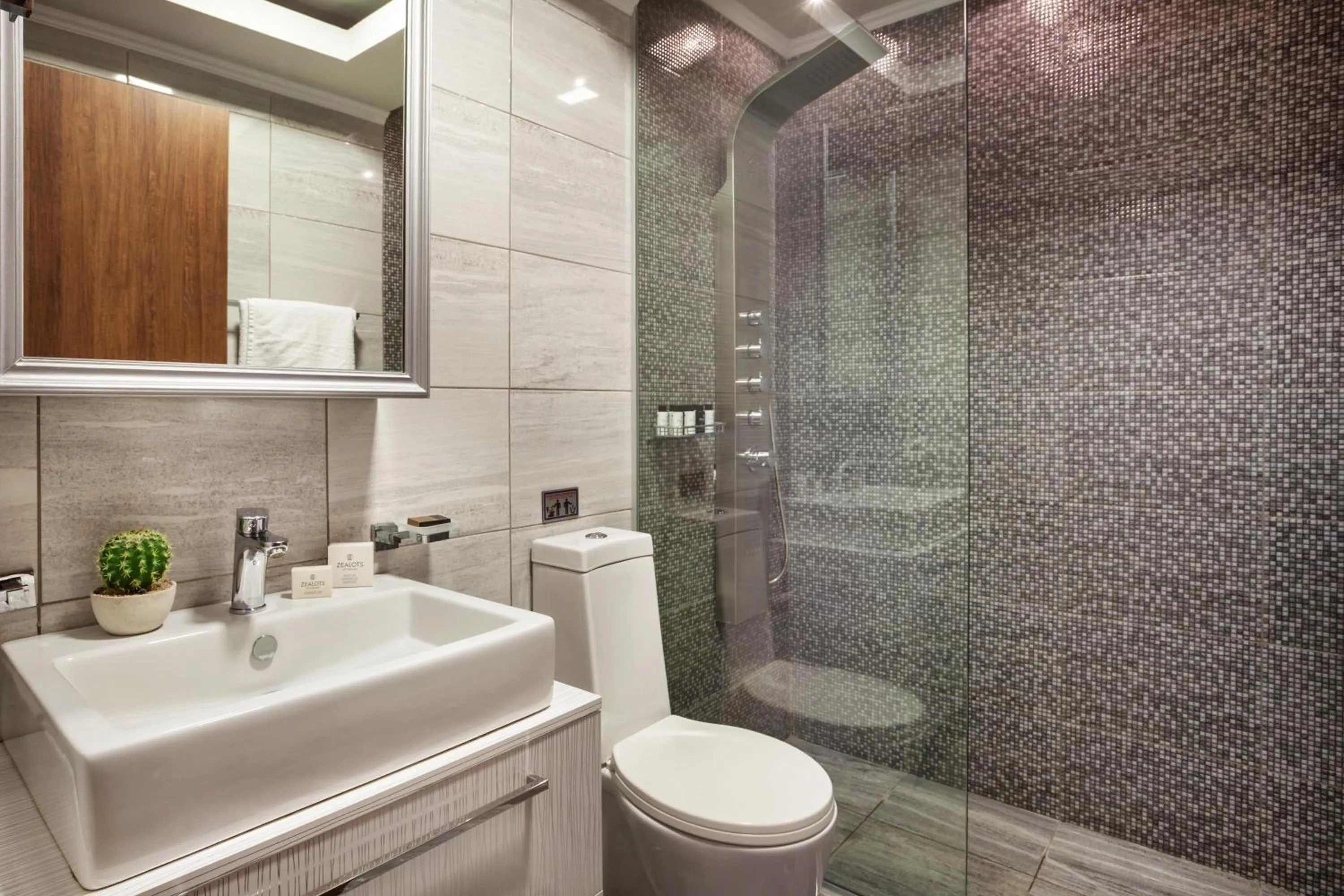 Bathroom in Sunny Villas Resort & Spa