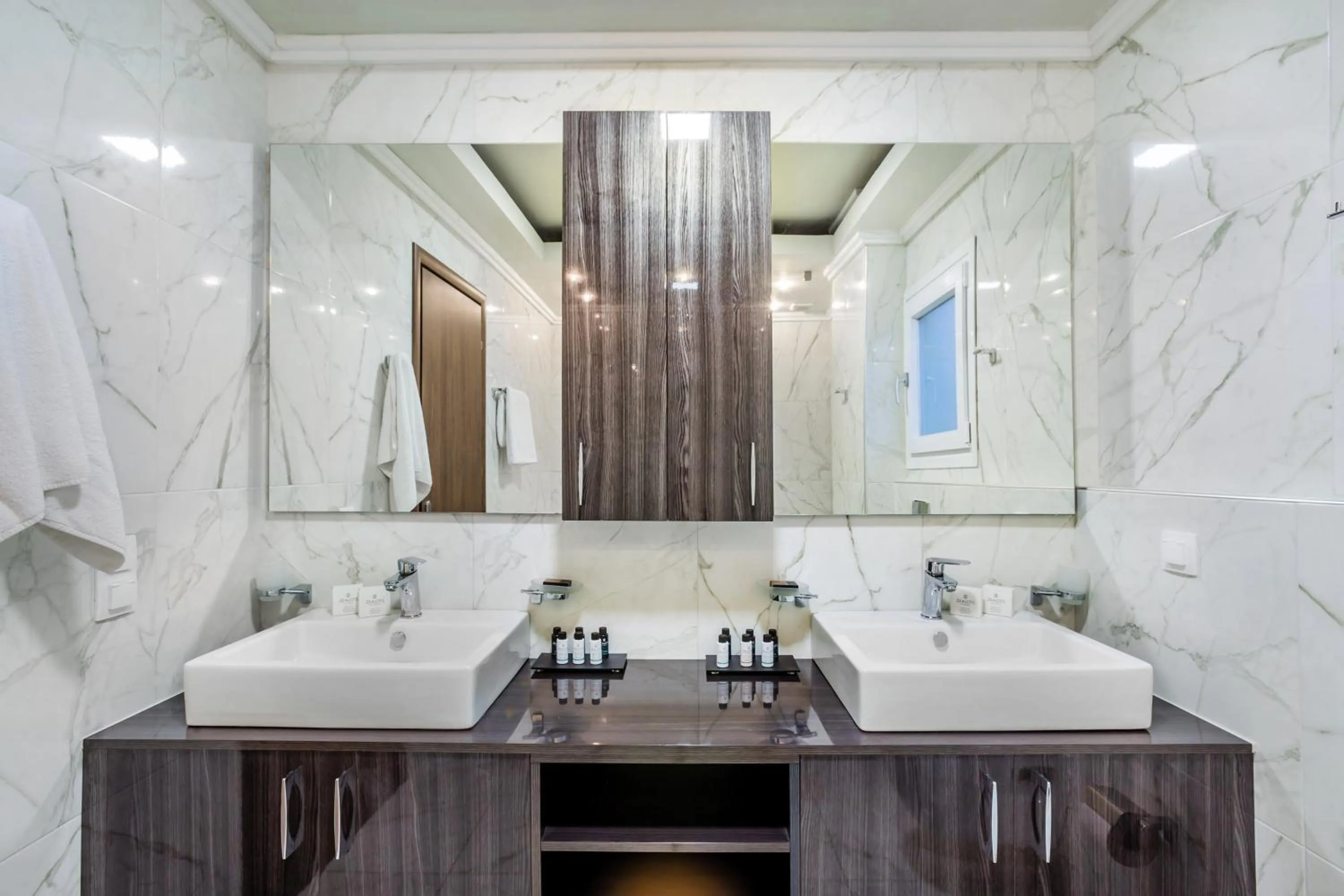 Bathroom in Sunny Villas Resort & Spa