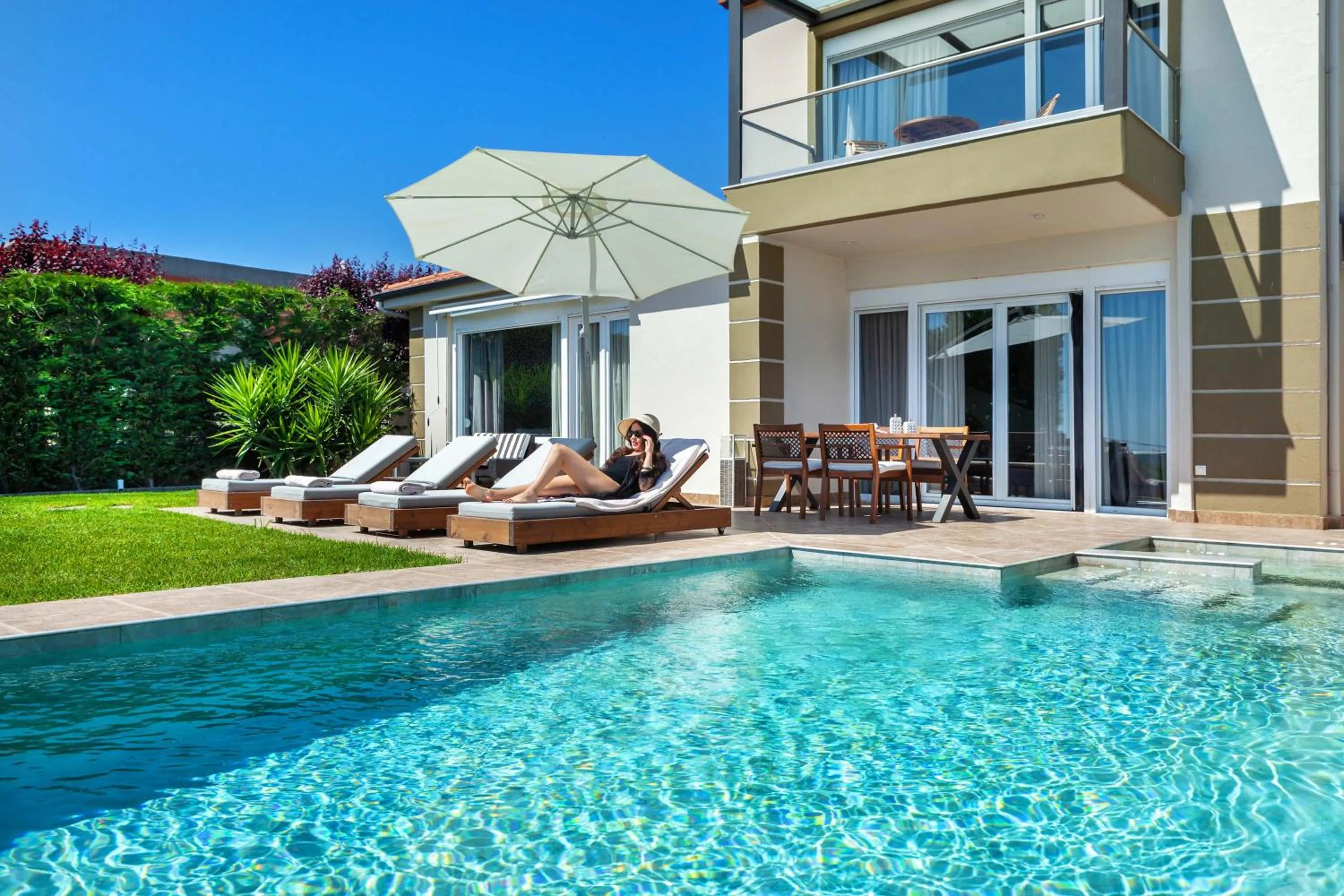 Property building in Sunny Villas Resort & Spa