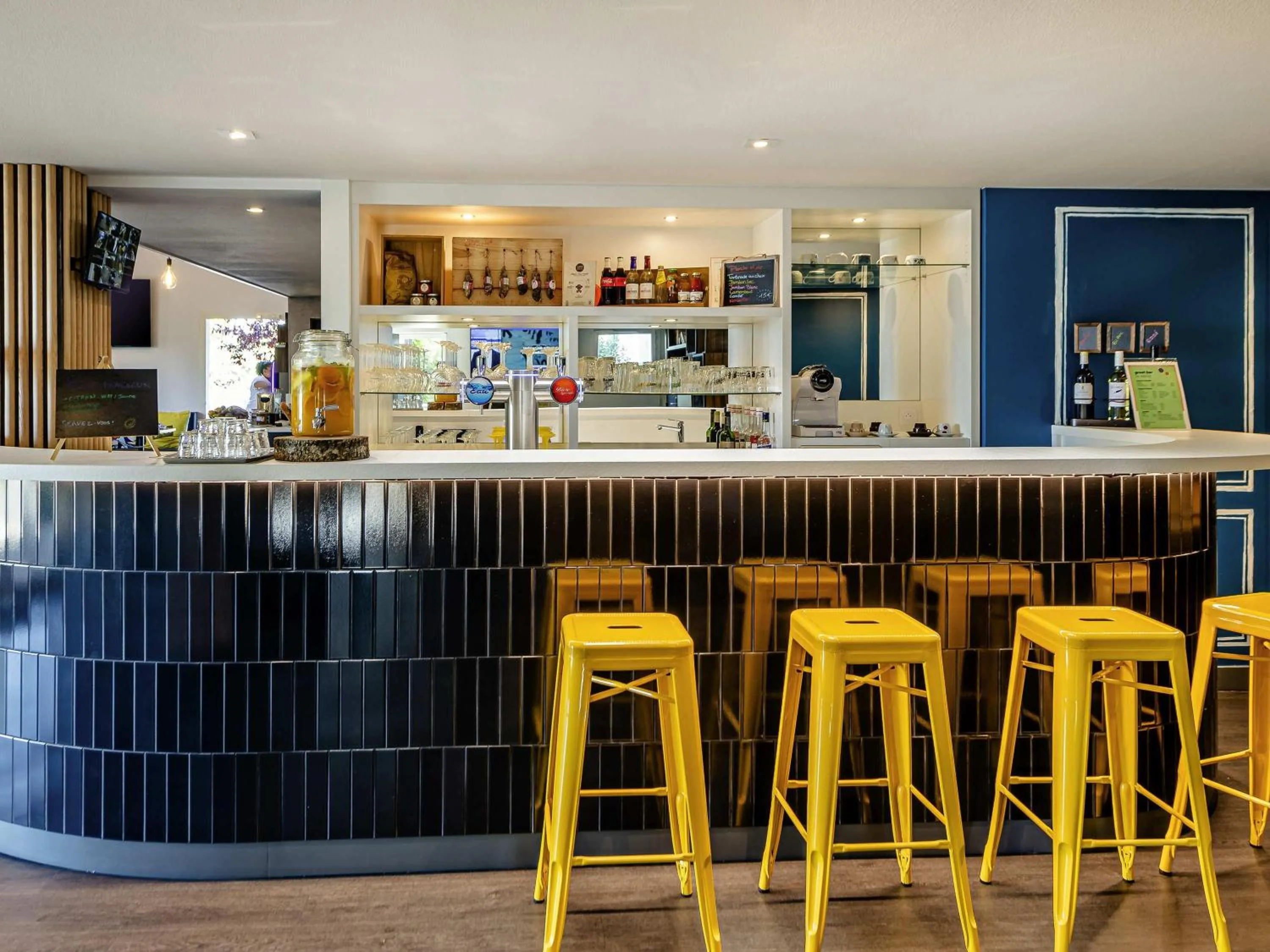 Lounge or bar in Greet Hotel Bordeaux Floirac Arena