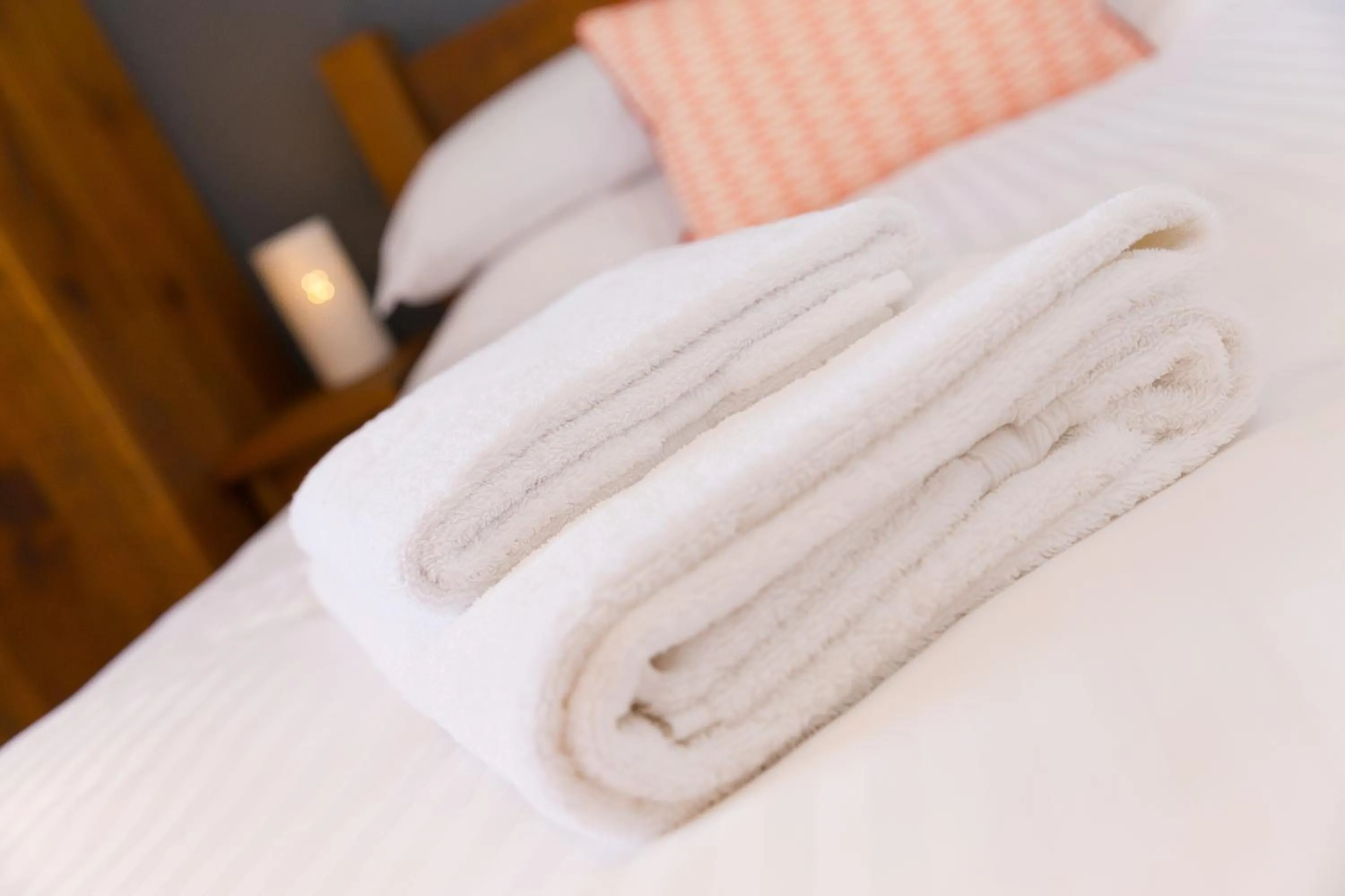 Decorative detail, Bed in Oystercatcher