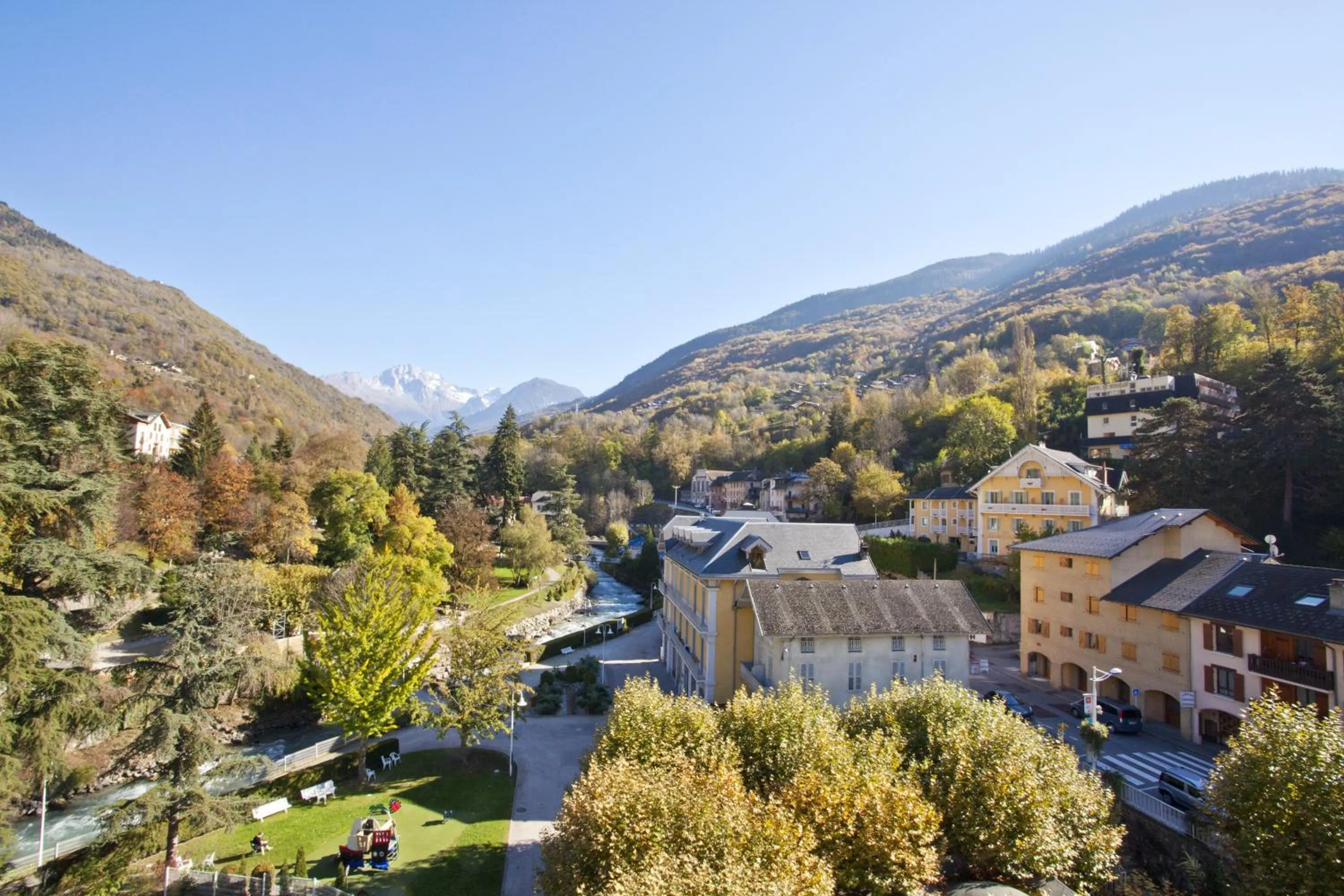 Mountain view in B&B HOME Brides-les-Bains Les 3 Vallées