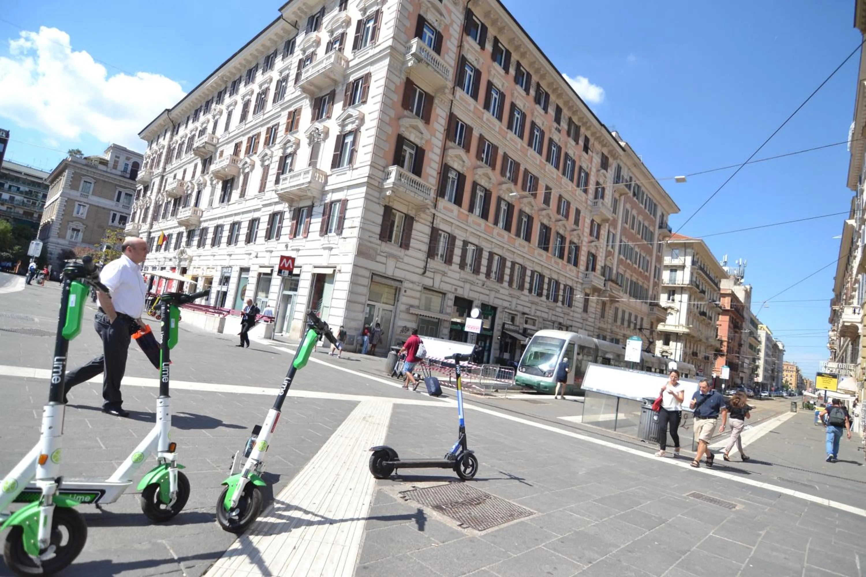 Property building in Glamour Spanish Steps