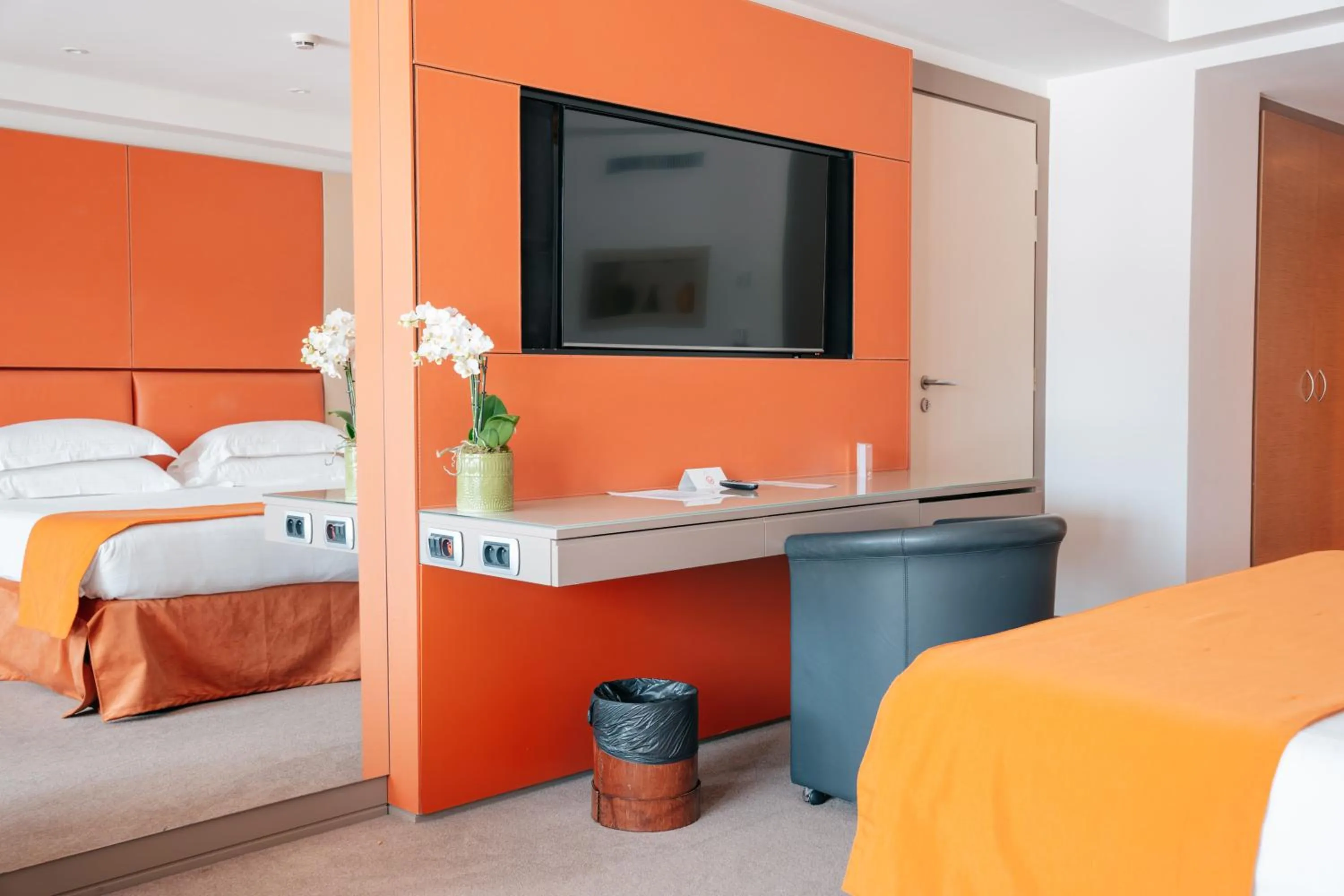 Bedroom, Bed in Port Palace