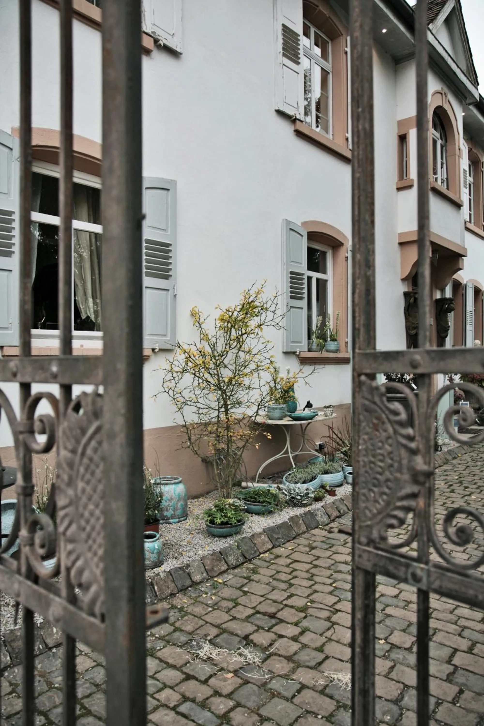 Facade/entrance in Villa Delange