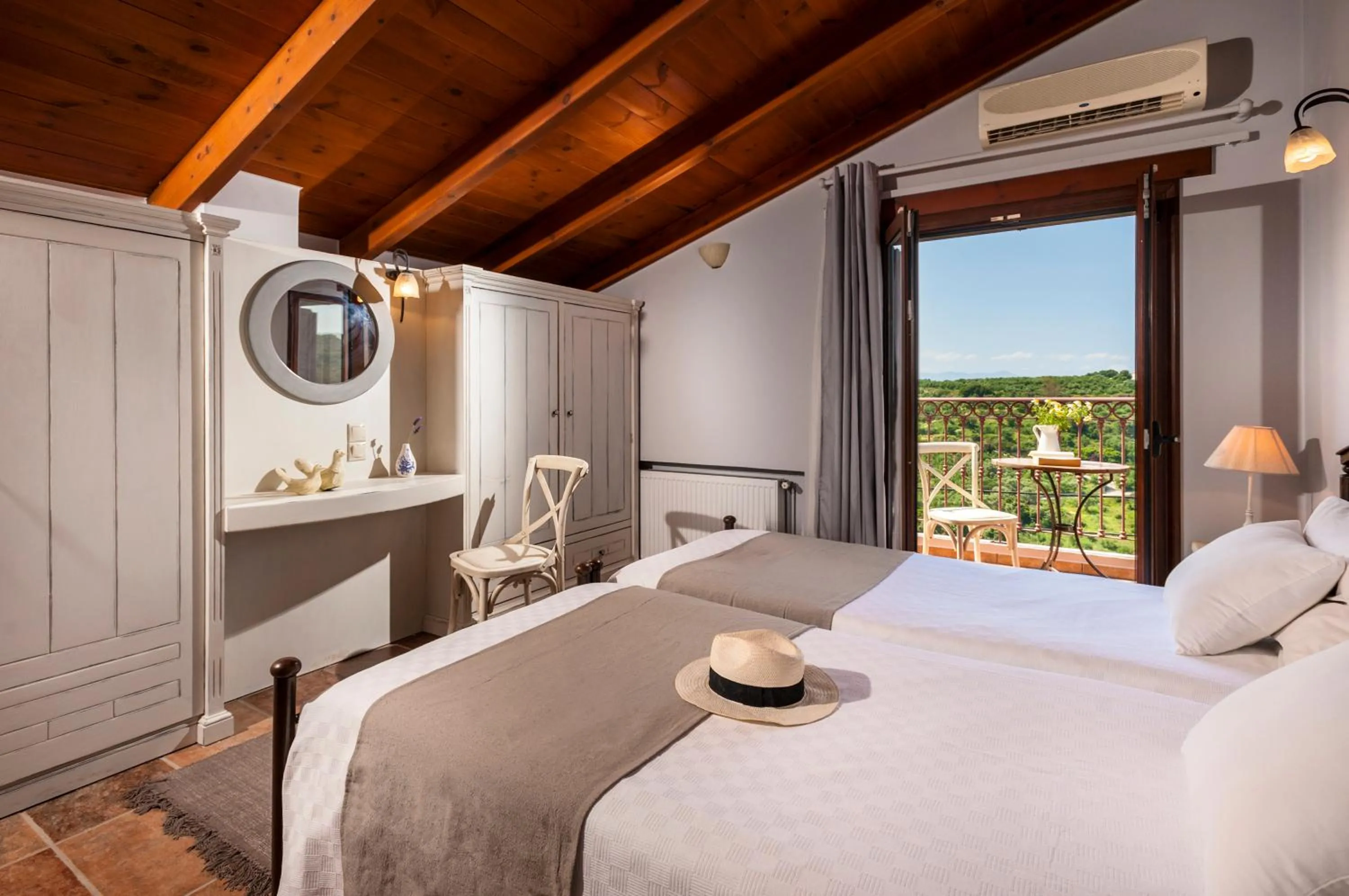 Bedroom, Bed in My Villa Dafni