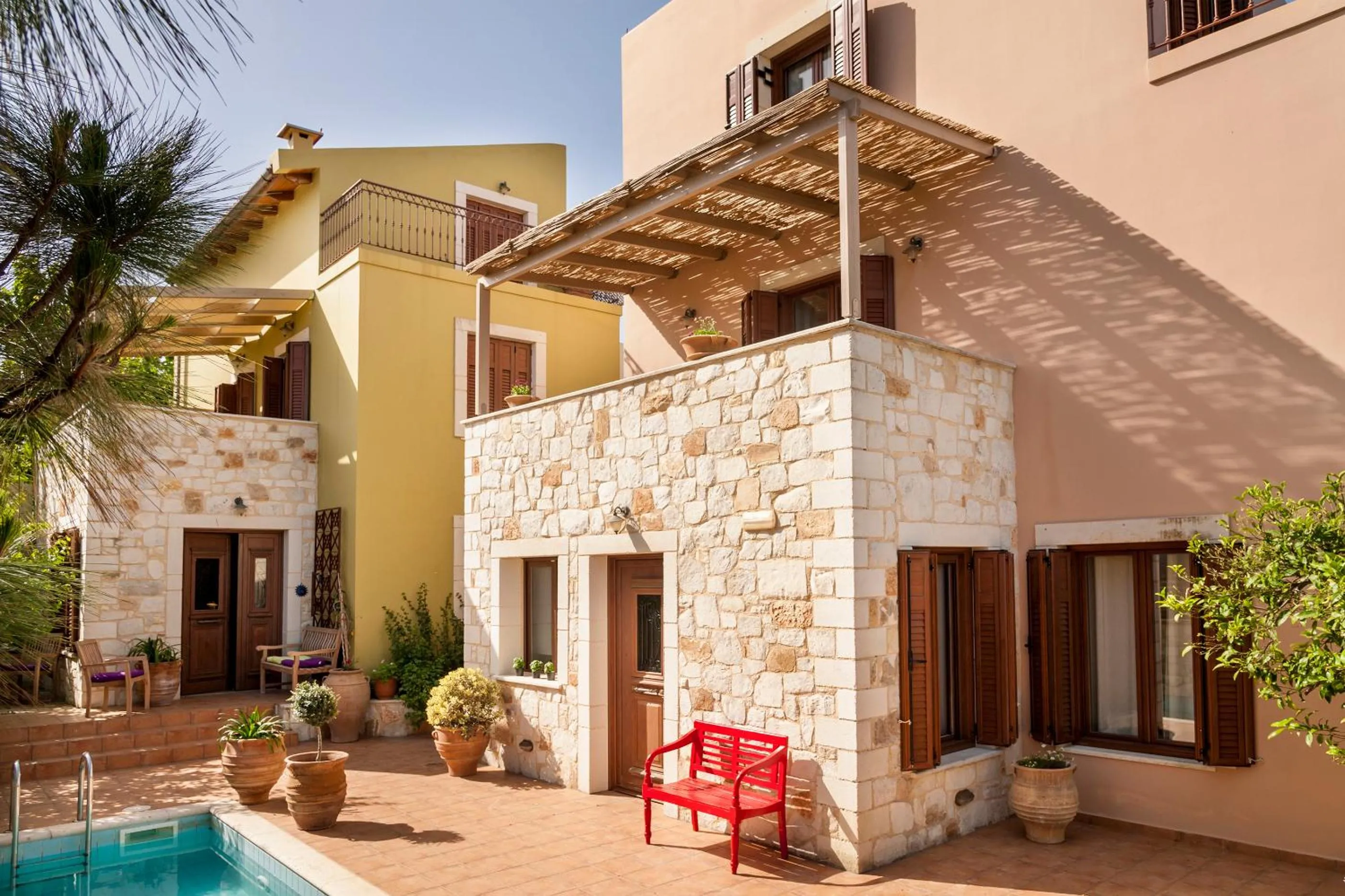 Facade/entrance in My Villa Dafni