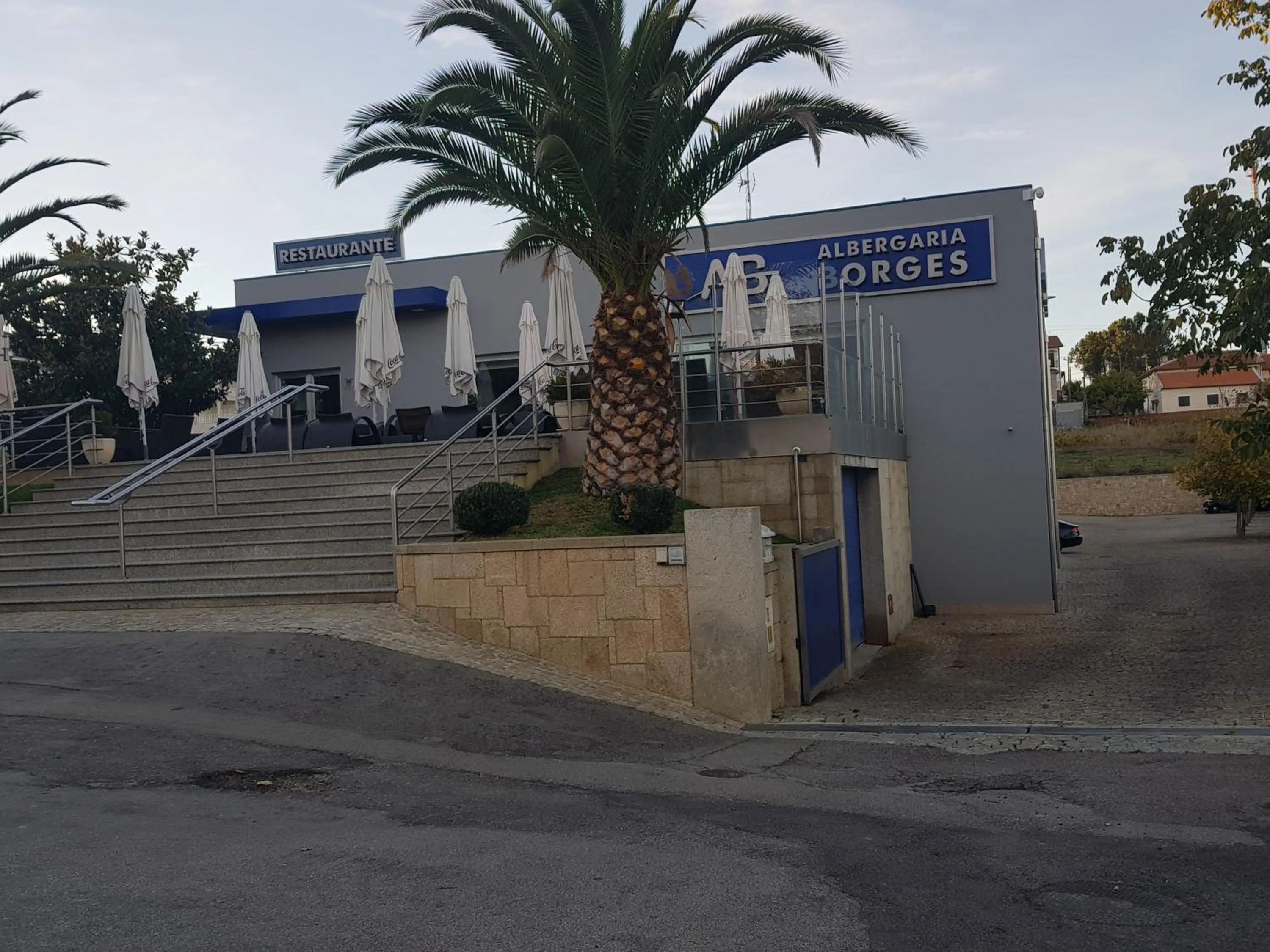 Restaurant/places to eat in Hotel Albergaria Borges