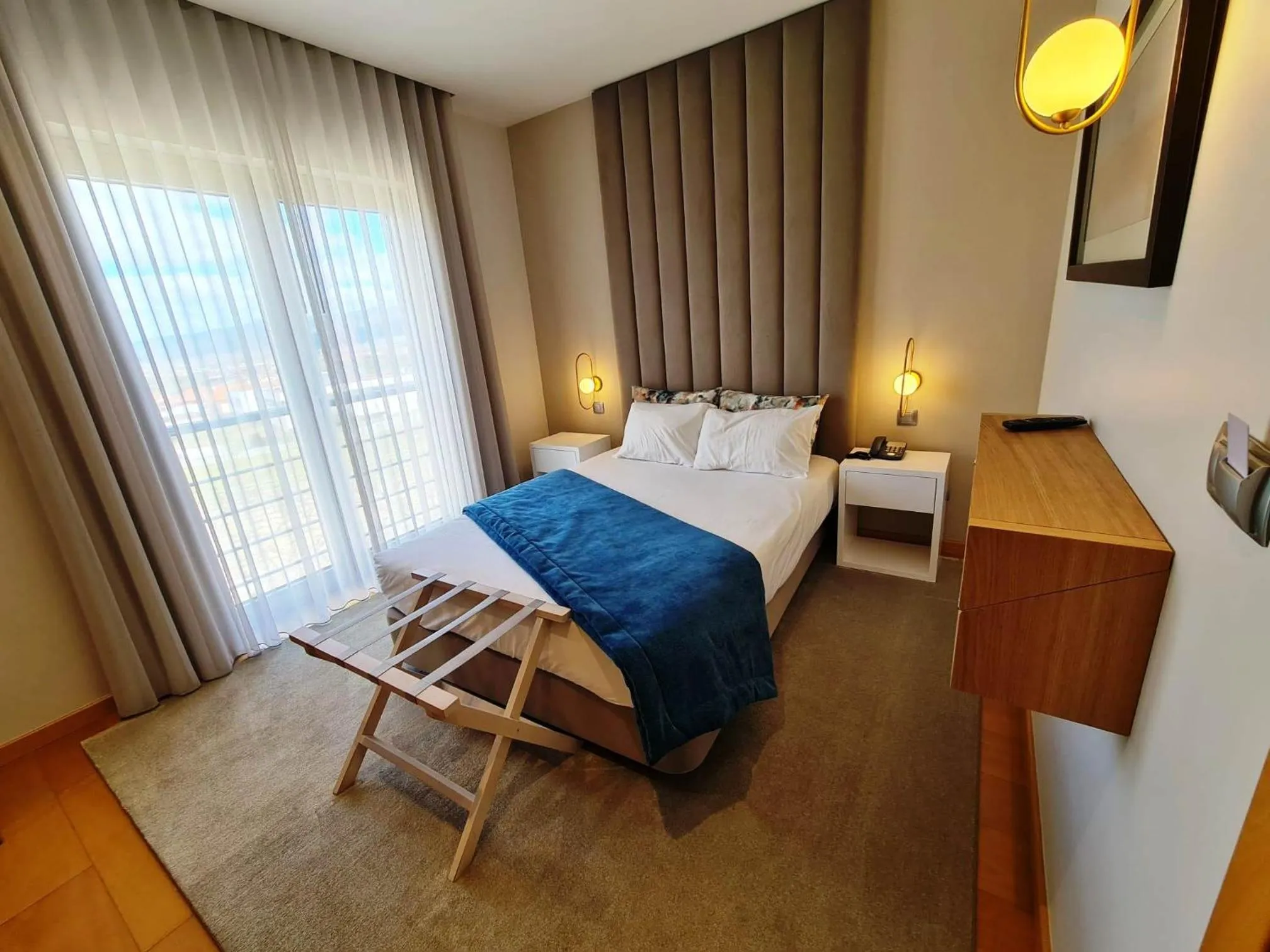 Bedroom, Bed in Hotel Albergaria Borges