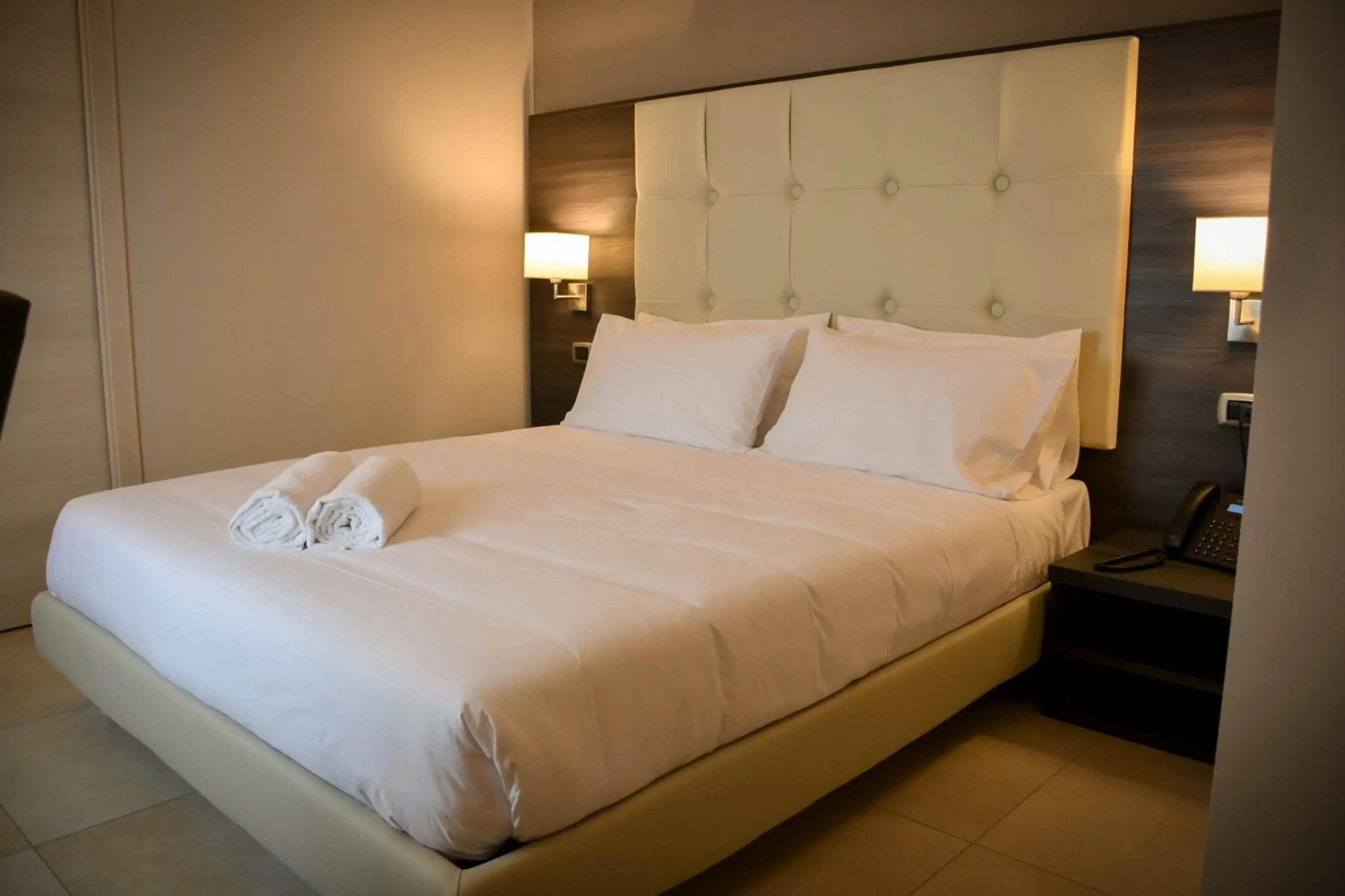 Deluxe Double Room - single occupancy in Brain Rooms & Suite Deluxe Double Room - single occupancy in Brain Rooms & Suite
