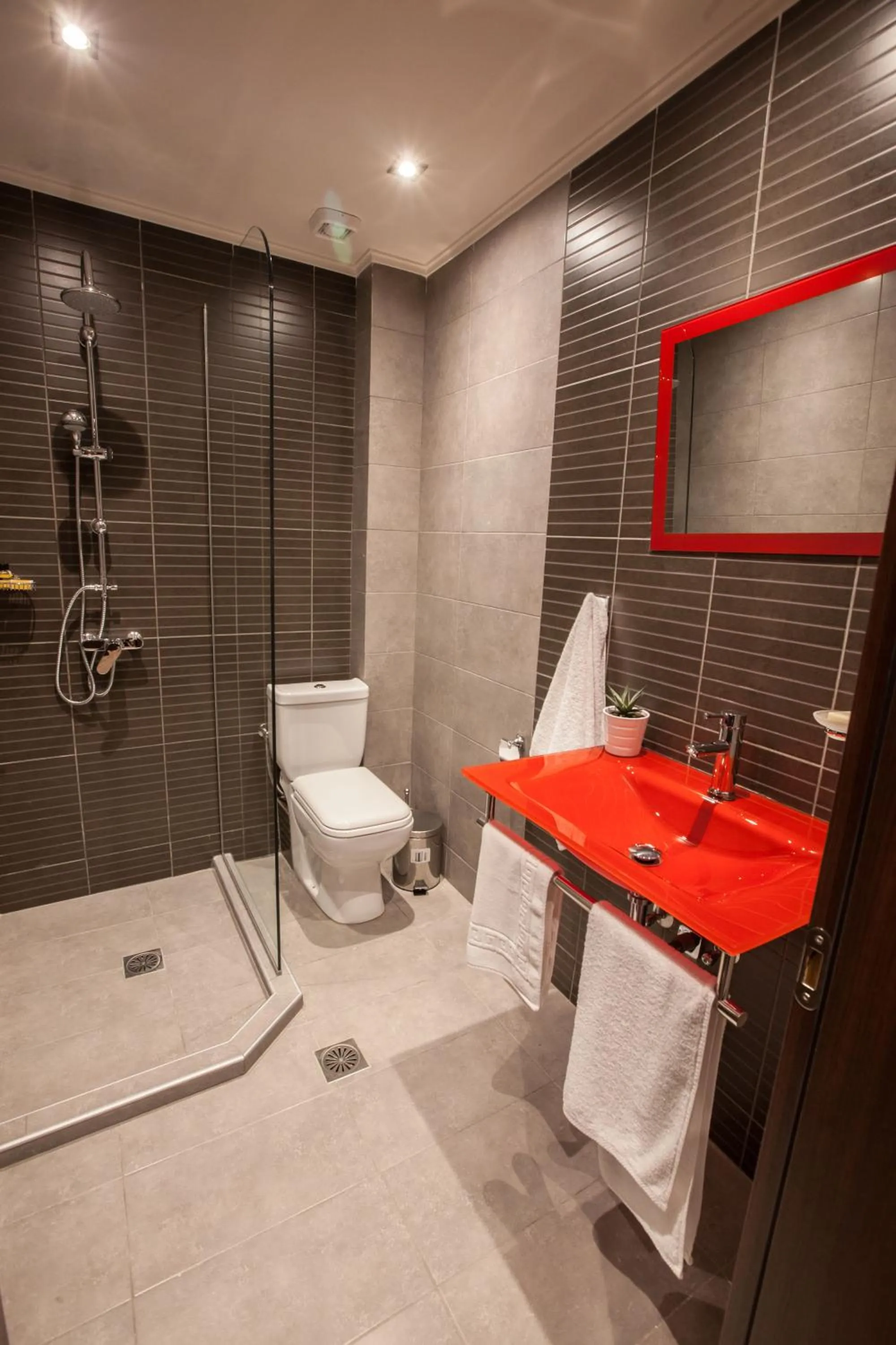 Bathroom in Diamond City Living