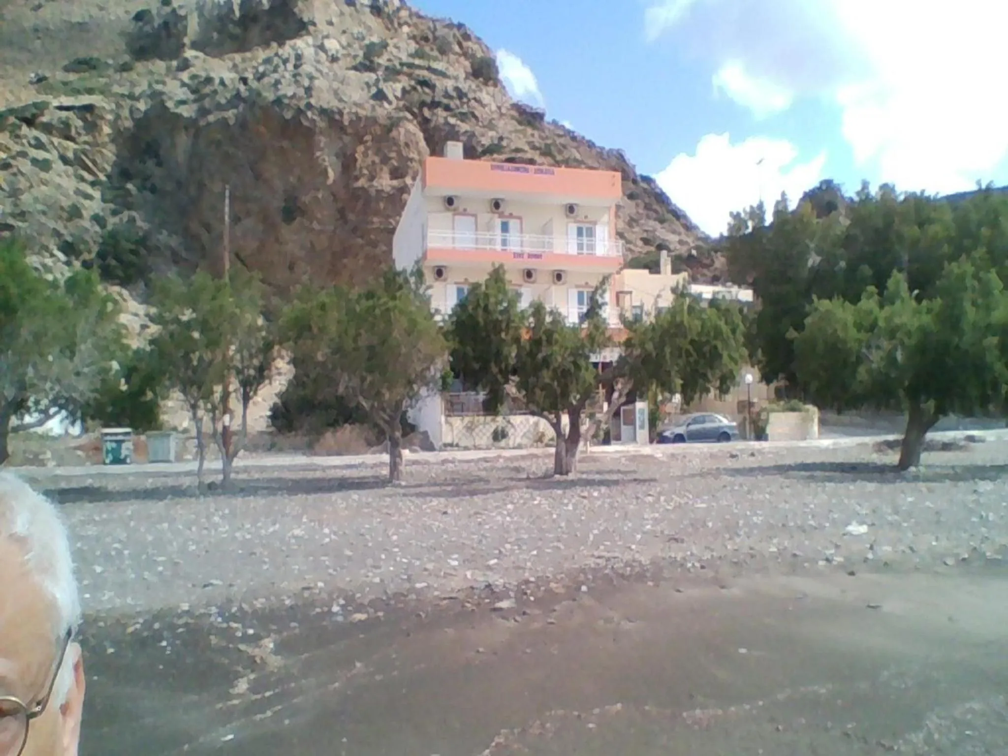 Facade/entrance in Apollon