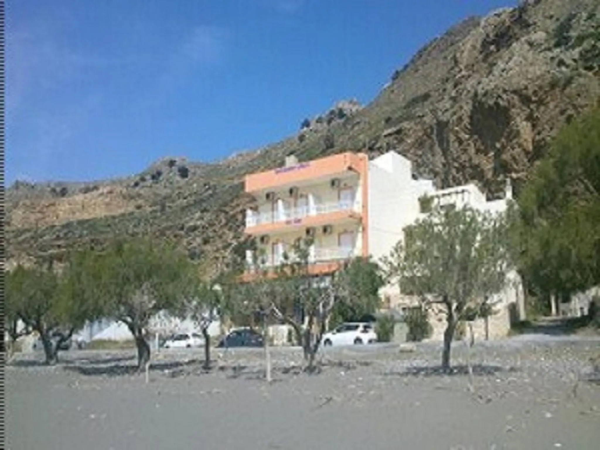 Facade/entrance in Apollon