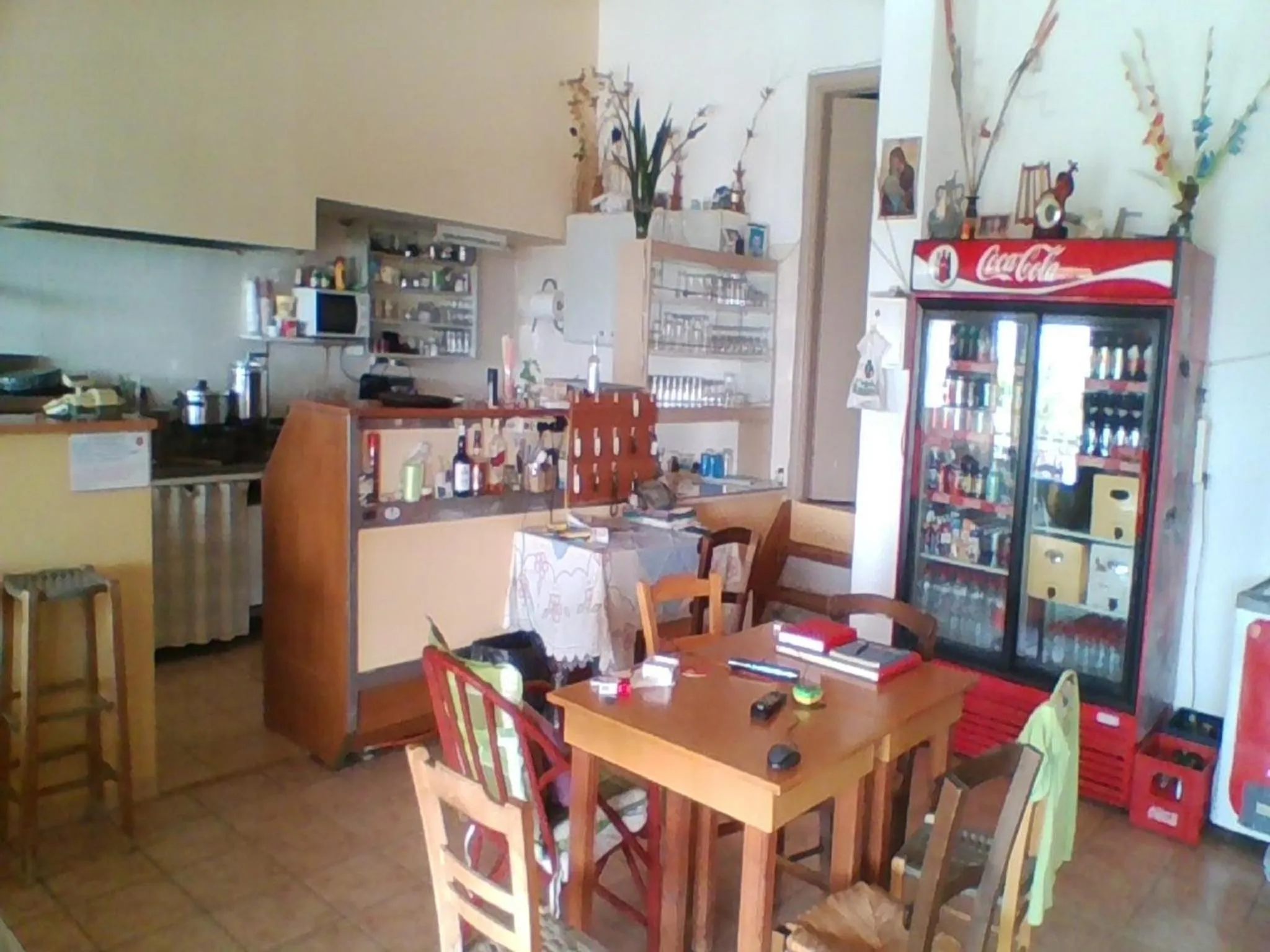 Restaurant/places to eat in Apollon