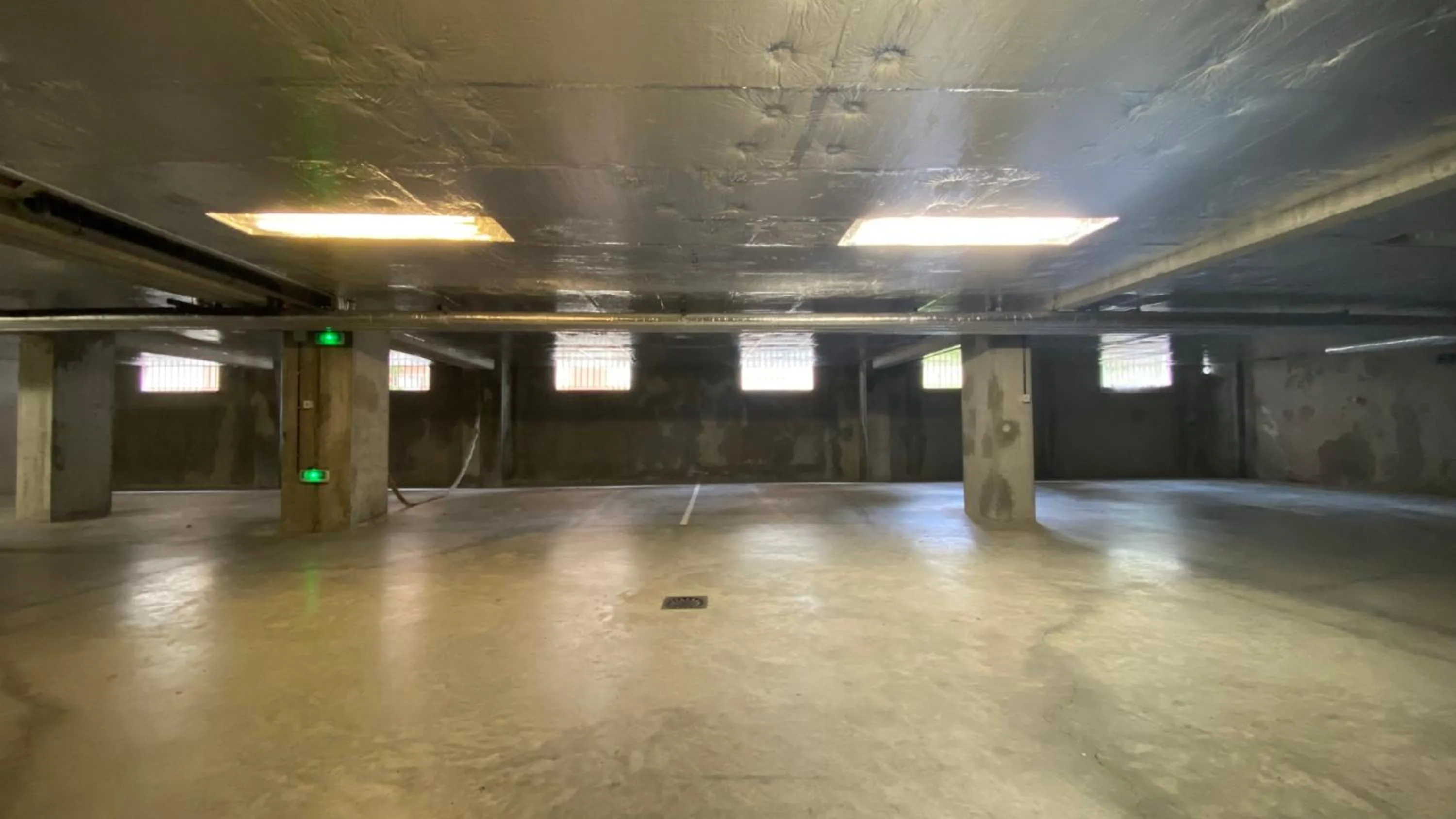 Parking in Hôtel Christ Roi