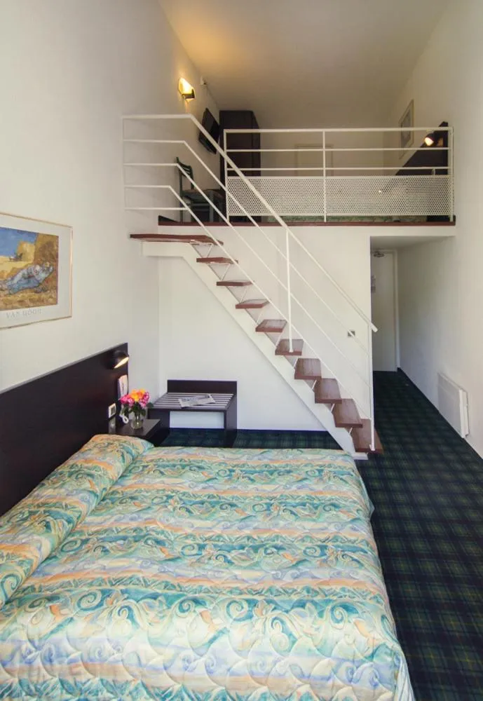 Bed in Hôtel Christ Roi