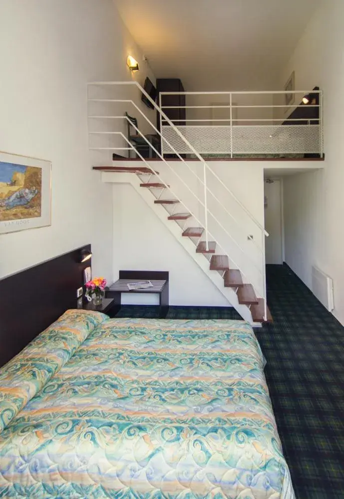 Bed in Hôtel Christ Roi Bed in Hôtel Christ Roi