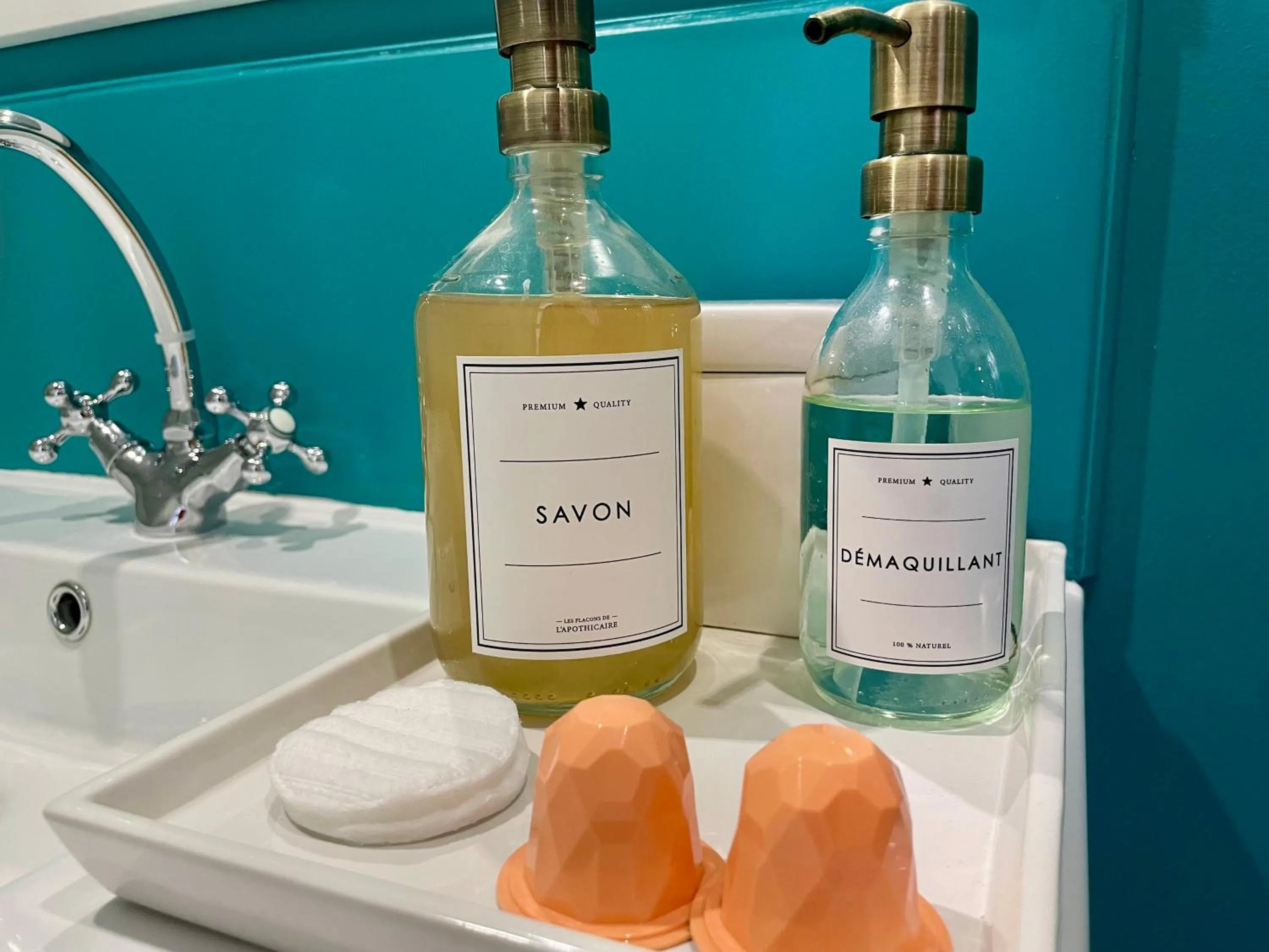 Bathroom in Villa de la Croix - Maison d'hôtes à 4 minutes de l'A26 avec parking