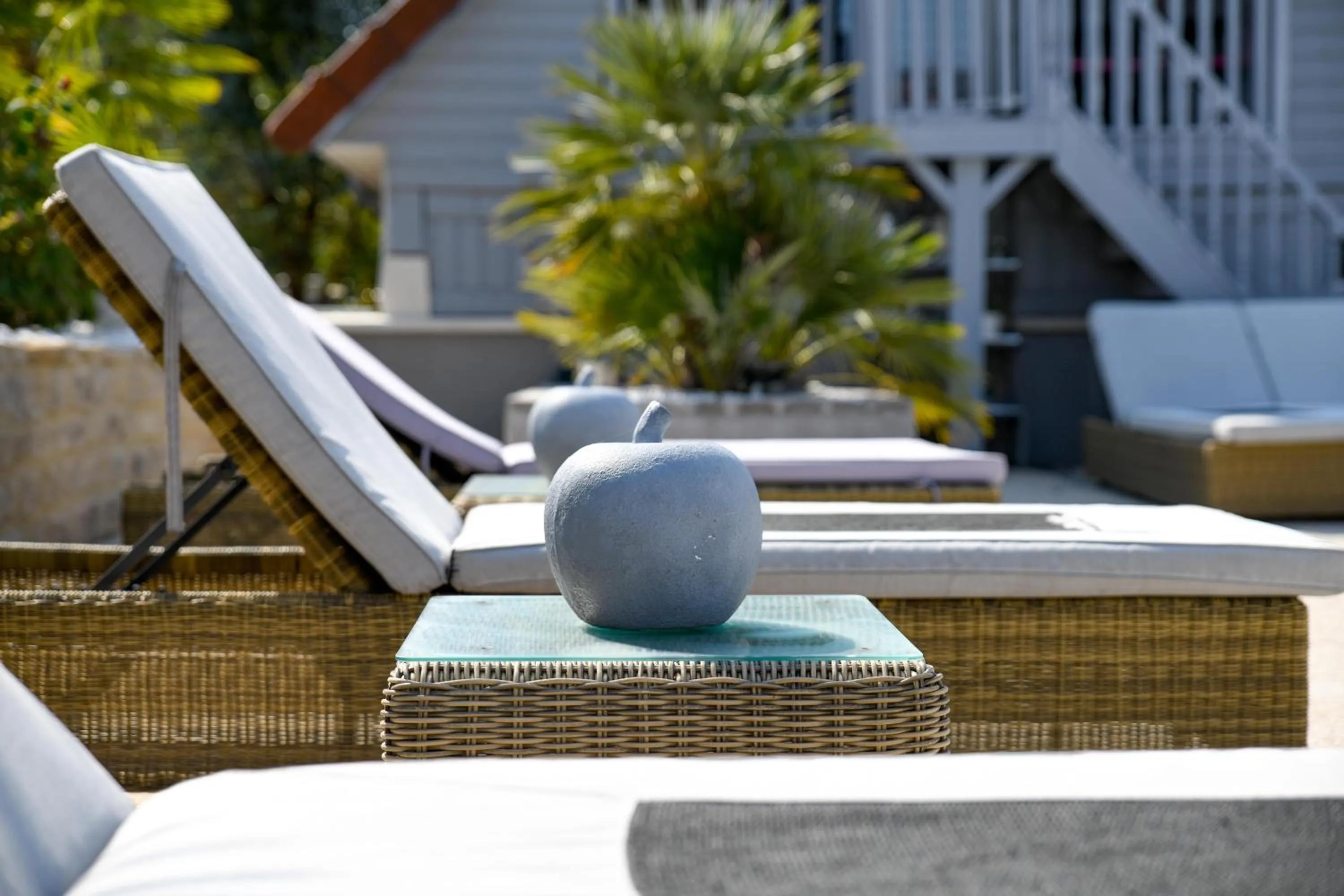 Patio in Villa de la Croix - Maison d'hôtes à 4 minutes de l'A26 avec parking