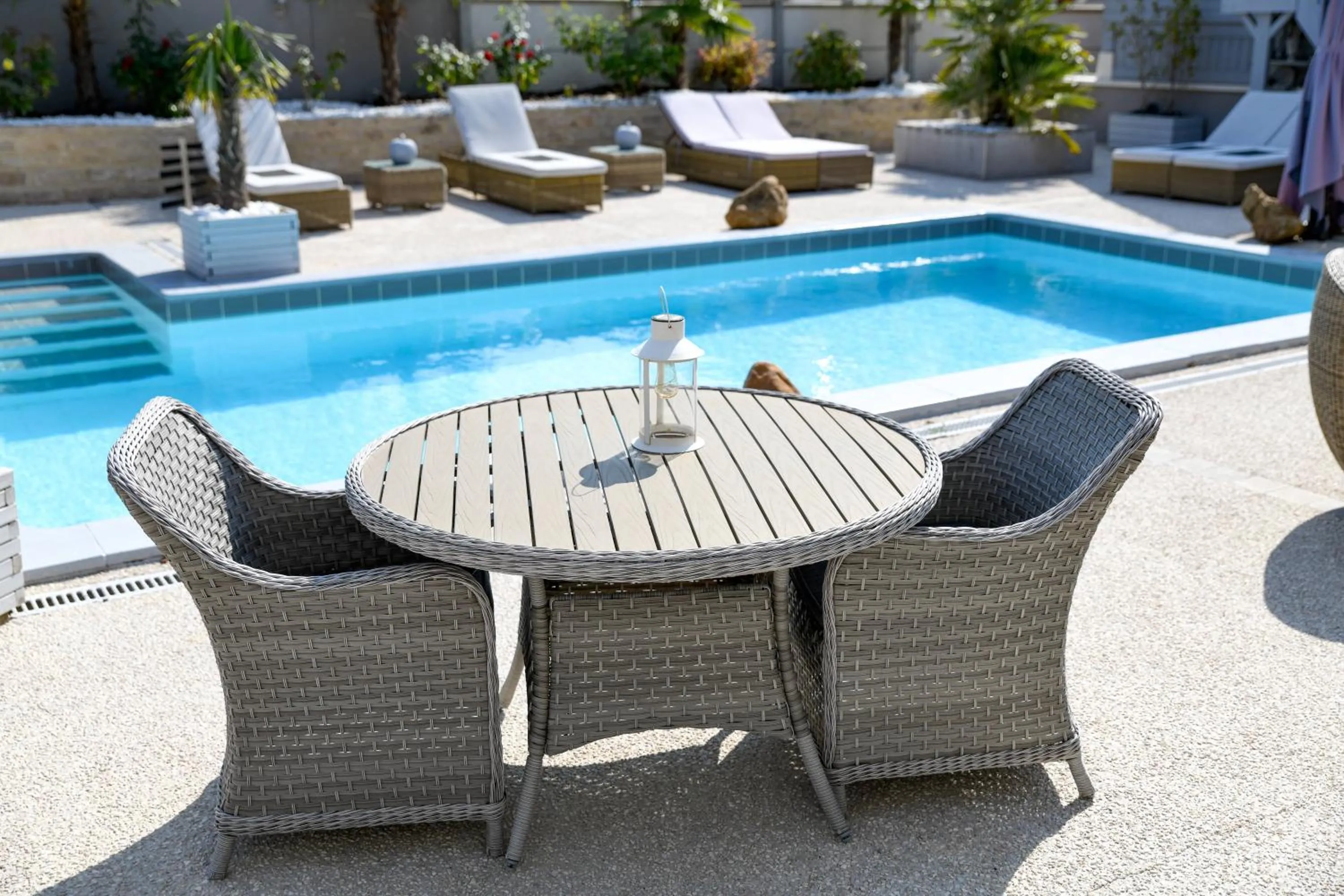 Patio in Villa de la Croix - Maison d'hôtes à 4 minutes de l'A26 avec parking