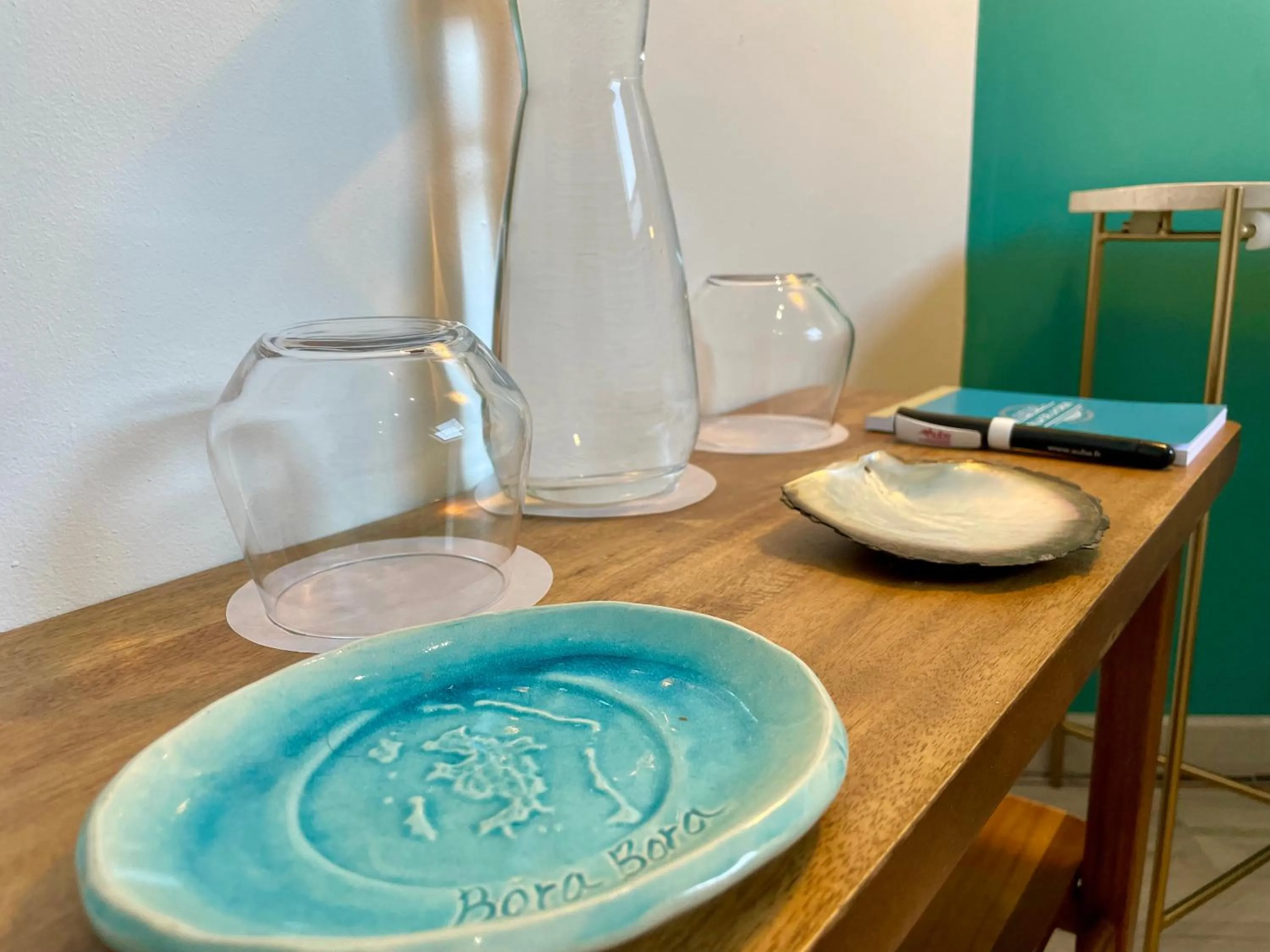 Decorative detail in Villa de la Croix - Maison d'hôtes à 4 minutes de l'A26 avec parking