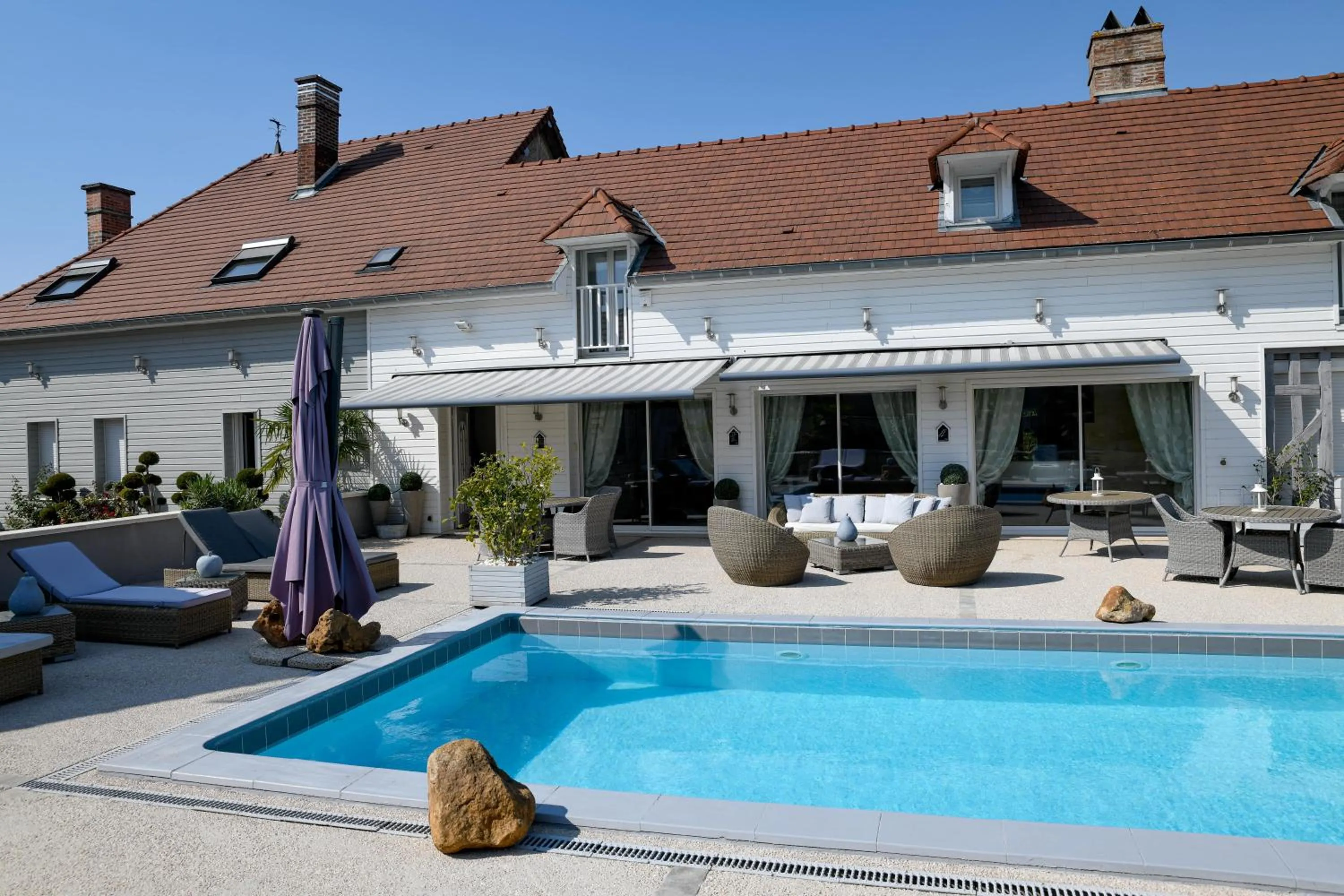 Property building in Villa de la Croix - Maison d'hôtes à 4 minutes de l'A26 avec parking