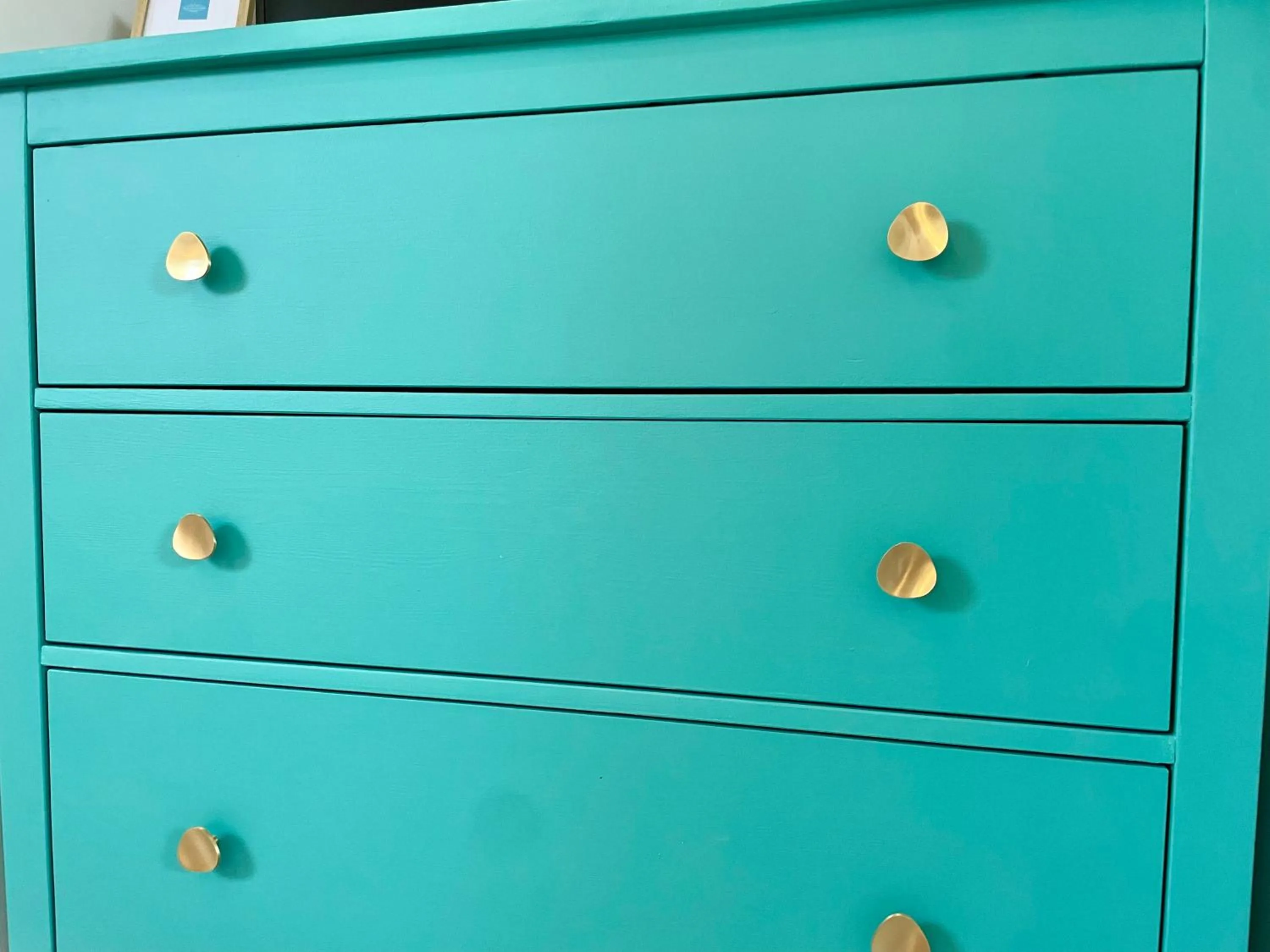 Decorative detail in Villa de la Croix - Maison d'hôtes à 4 minutes de l'A26 avec parking