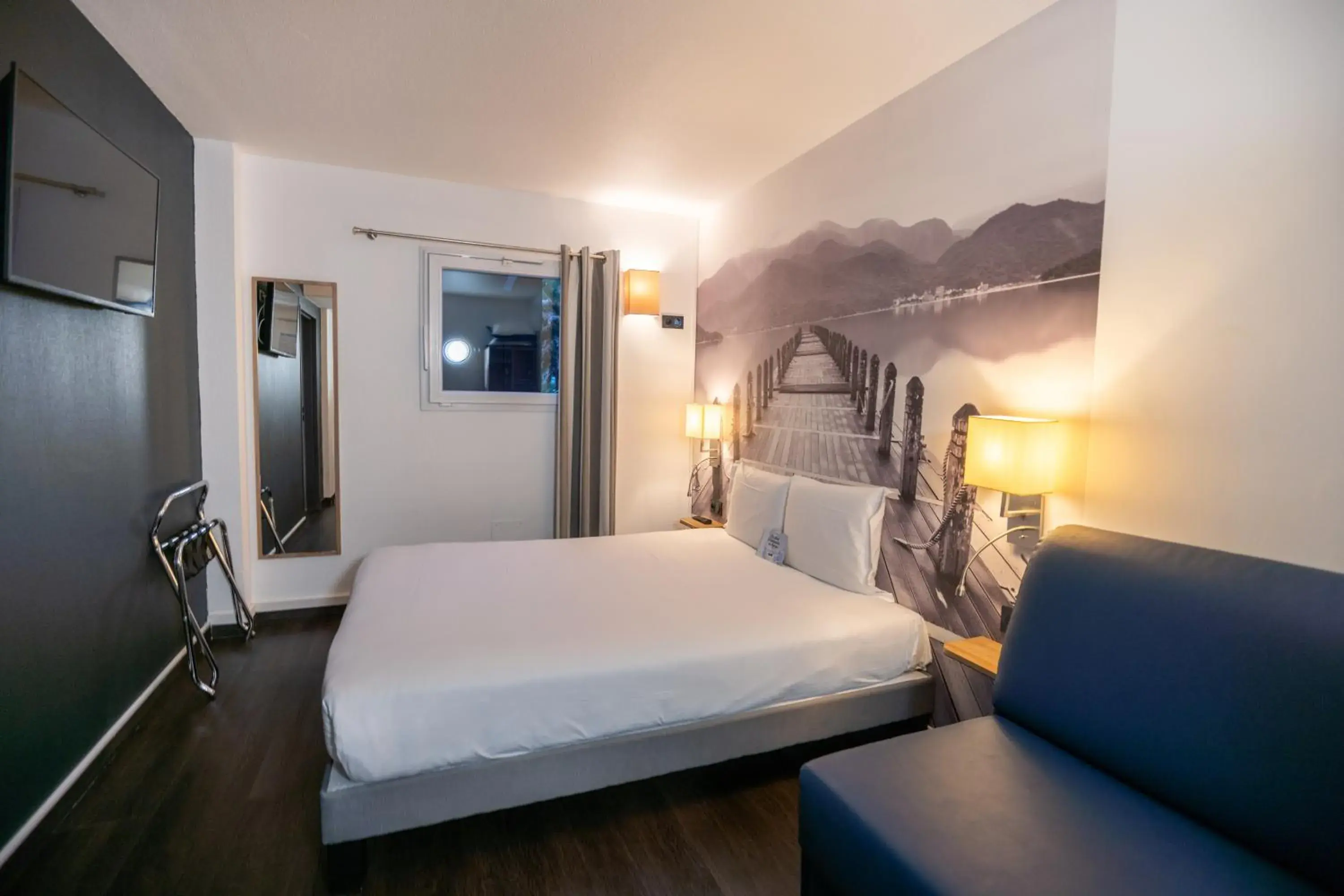 Photo of the whole room, Bed in KYRIAD BORDEAUX SUD - Villenave d'Ornon Photo of the whole room, Bed in KYRIAD BORDEAUX SUD - Villenave d'Ornon