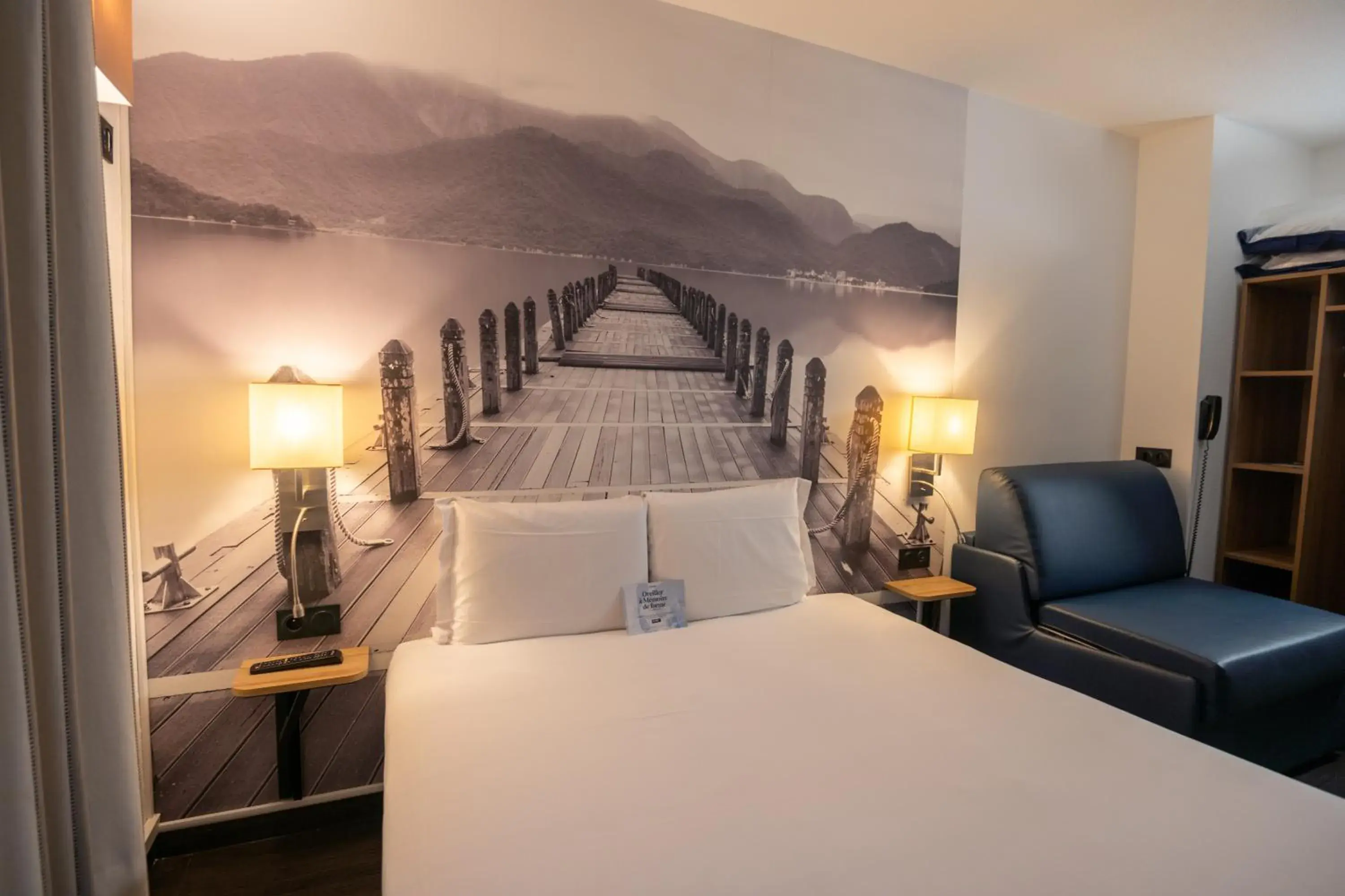 Bed in KYRIAD BORDEAUX SUD - Villenave d'Ornon Bed in KYRIAD BORDEAUX SUD - Villenave d'Ornon